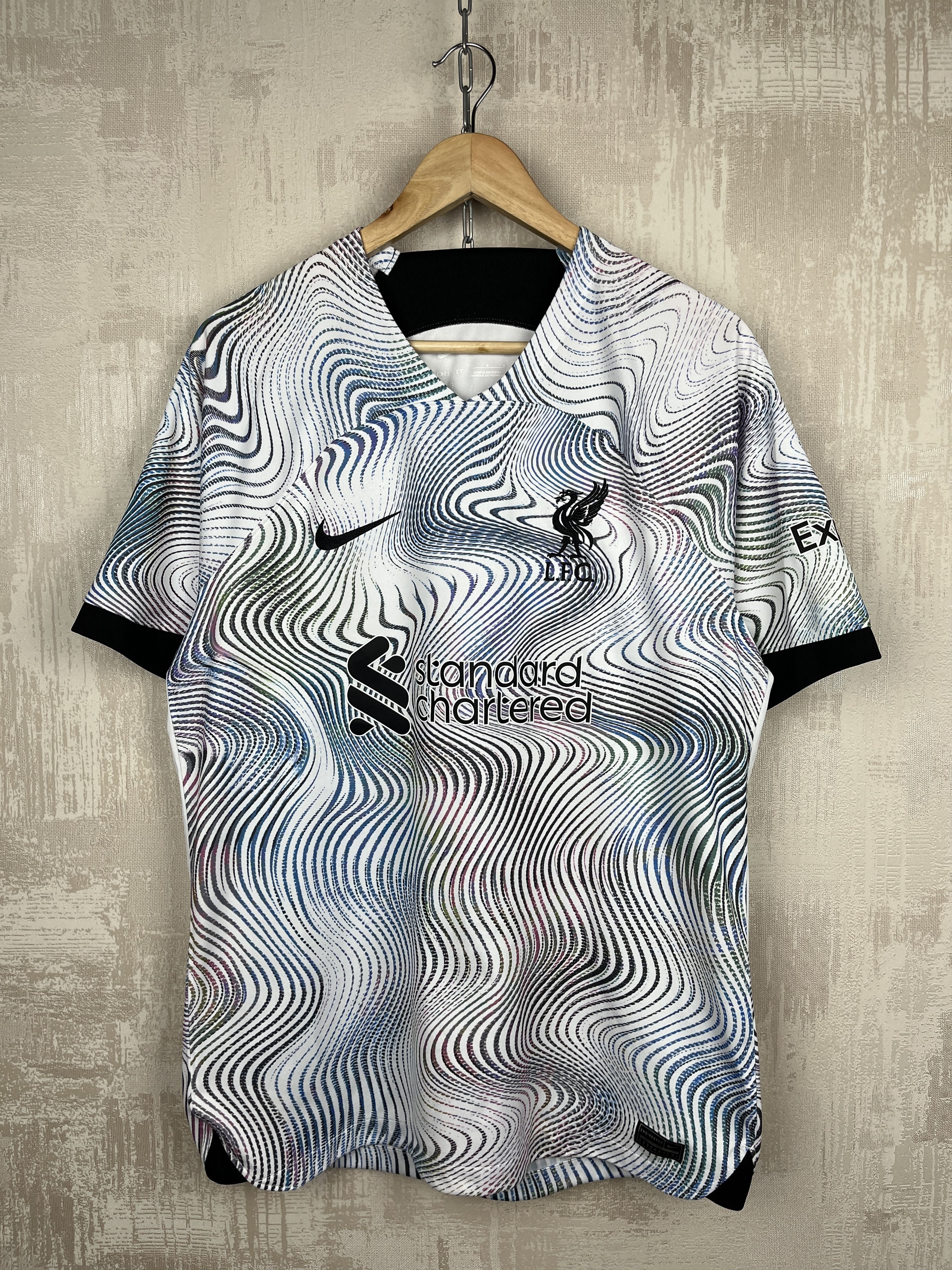 Nike Nike Liverpool 2022/2023 Away Football Shirt Soccer Jersey Size US L / EU 52-54 / 3 - 2 Thumbnail