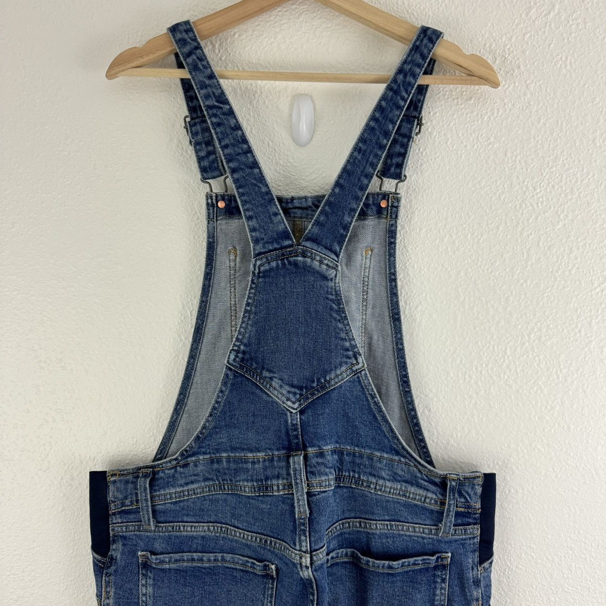 Old Navy OLD NAVY Maternity Side-Panel OG Short Jean Overalls Size 30" / US 8 / IT 44 - 9 Thumbnail