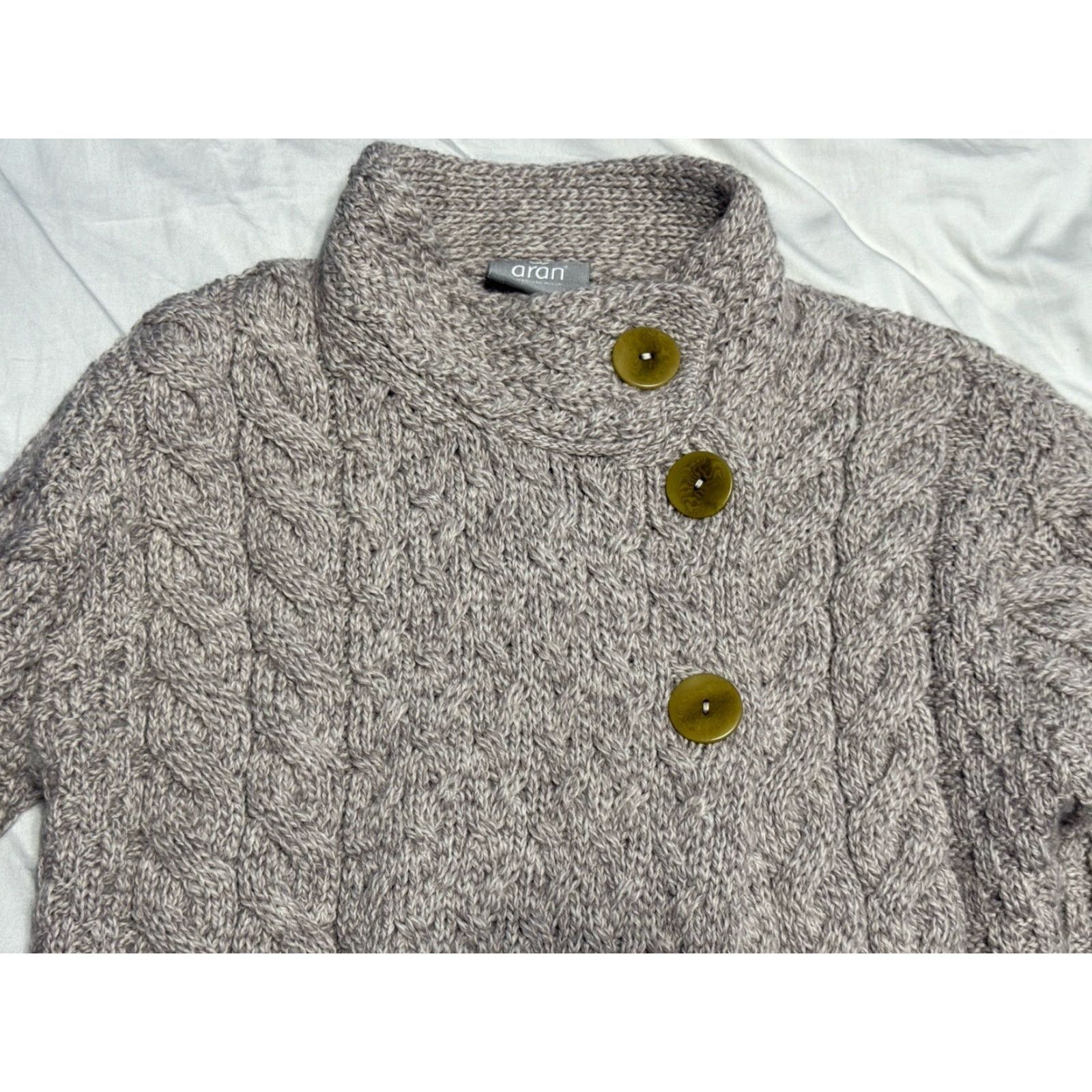 Vintage VINTAGE Aran Woollen Mills Louisburgh Cable Knit Wool Cardigan Women Size S Oatmeal Fall Winter Spring Authentic Irish Size S / US 4 / IT 40 - 3 Thumbnail