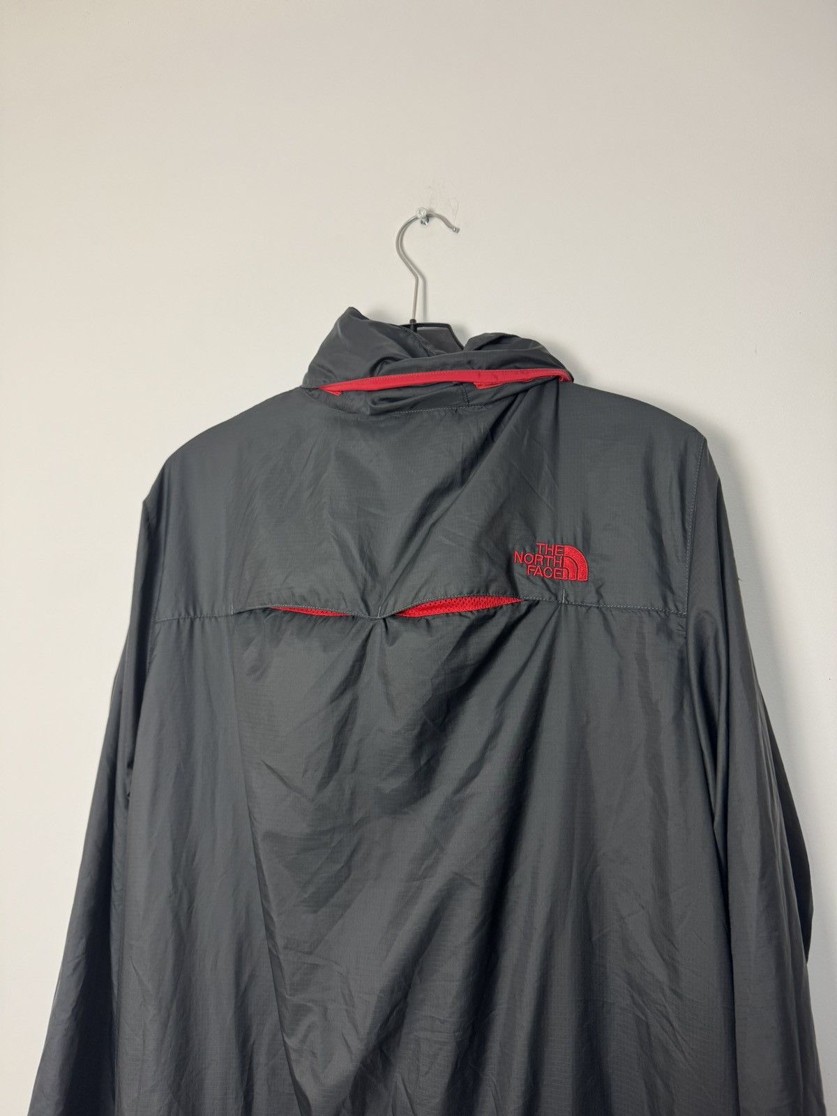 The North Face The North Face windbreaker jacket outdoor gorpcore style Size US XL / EU 56 / 4 - 16 Thumbnail
