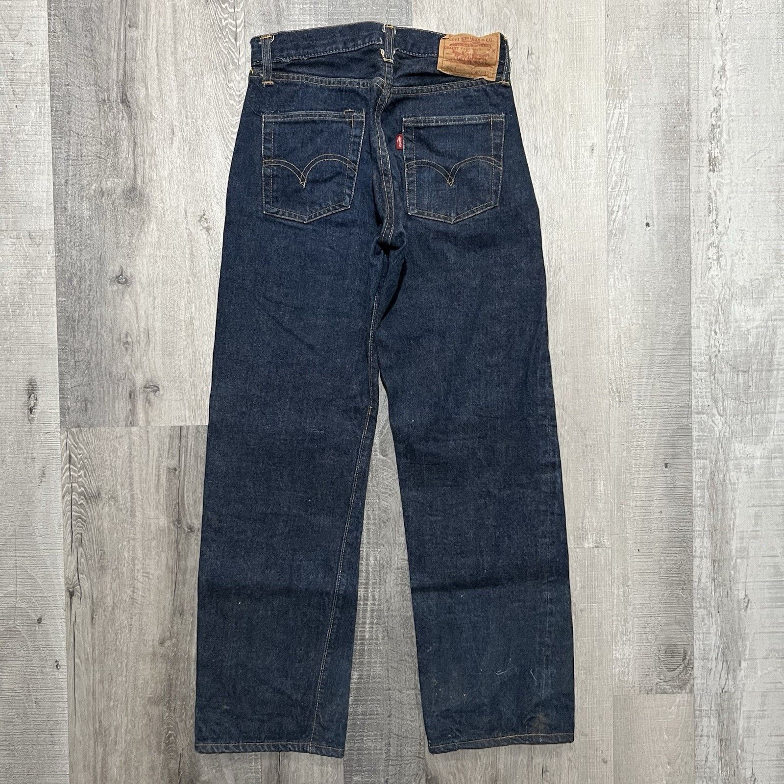Levi's VTG 1960s Levi's Big E Dark Wash Selvedge Button Fly Jeans Size US 28 / EU 44 - 2 Thumbnail