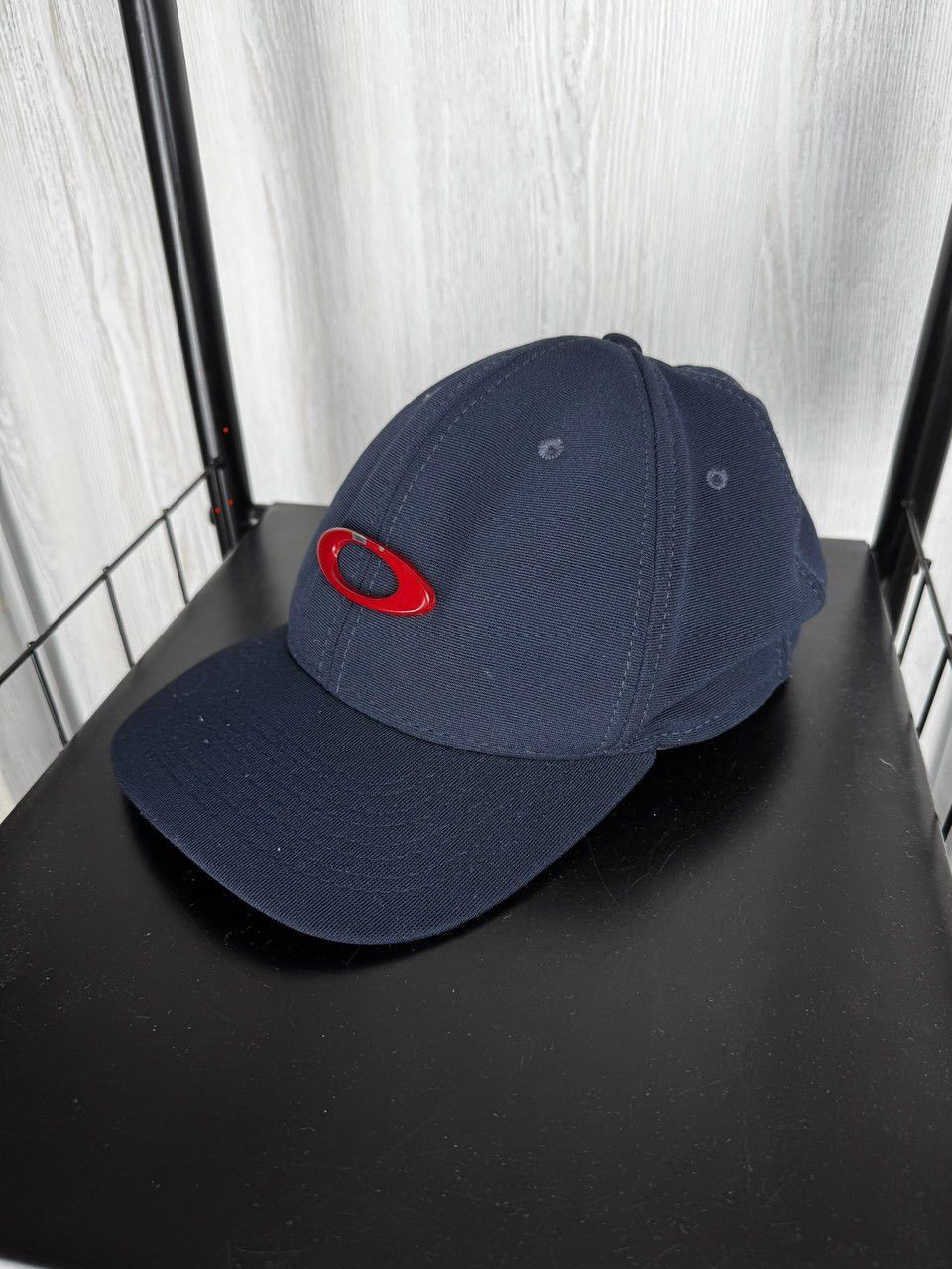 Oakley Oakley Tincan Navy Blue/Red vintage flex cap Size ONE SIZE - 1 Thumbnail