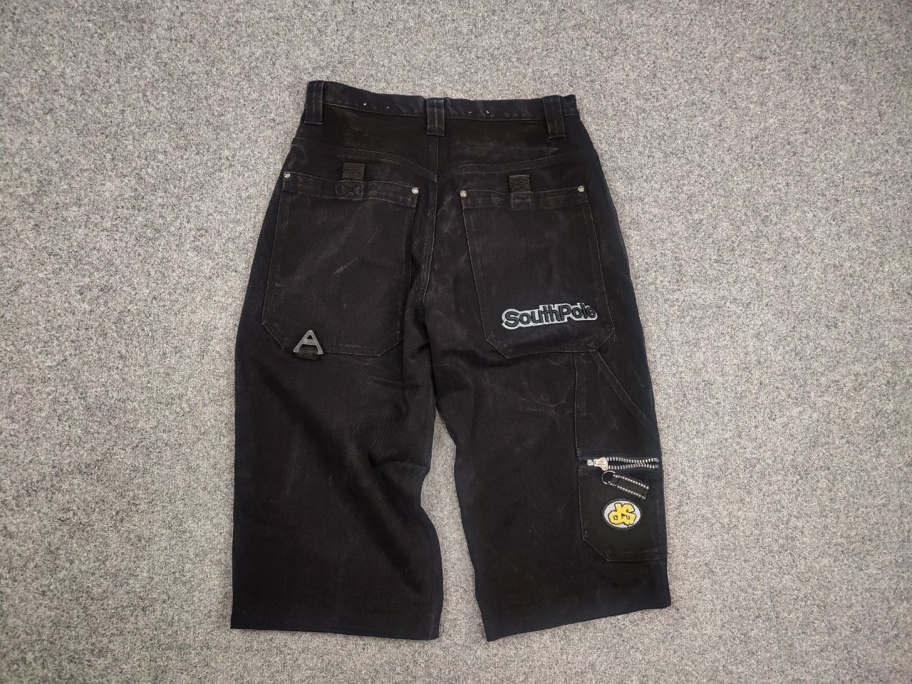 Southpole Vintage Southpole baggy Black denim Shorts Y2k Style Rap Size US 34 / EU 50 - 9 Thumbnail