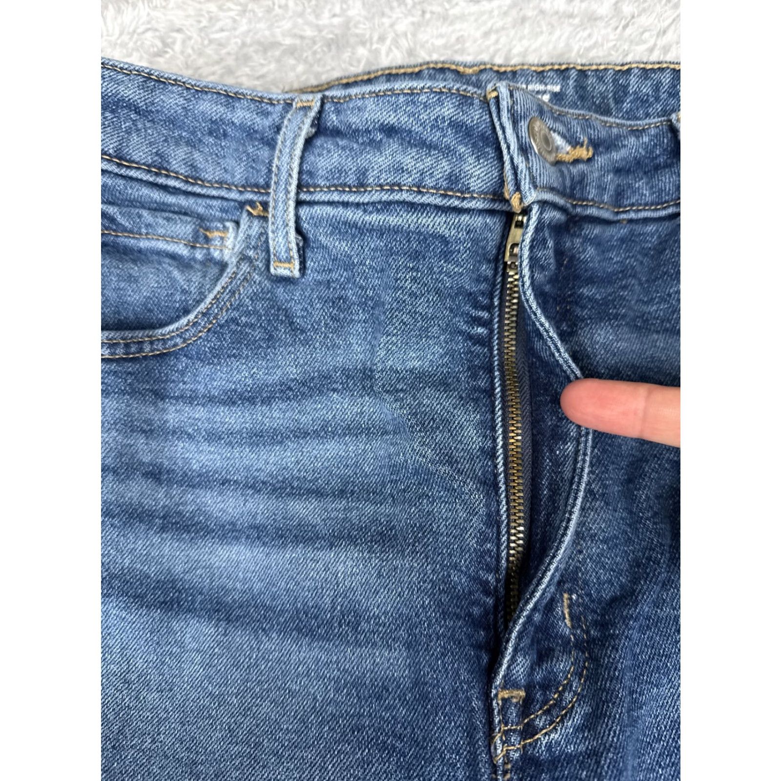 Old Navy Old Navy Jeans Womens 12 Blue Medium Wash High Rise Flare Denim 30x31 Pocket 5-Pocket Stretch Regular Vintage No Size 34" / US 12 / IT 48 - 5 Thumbnail