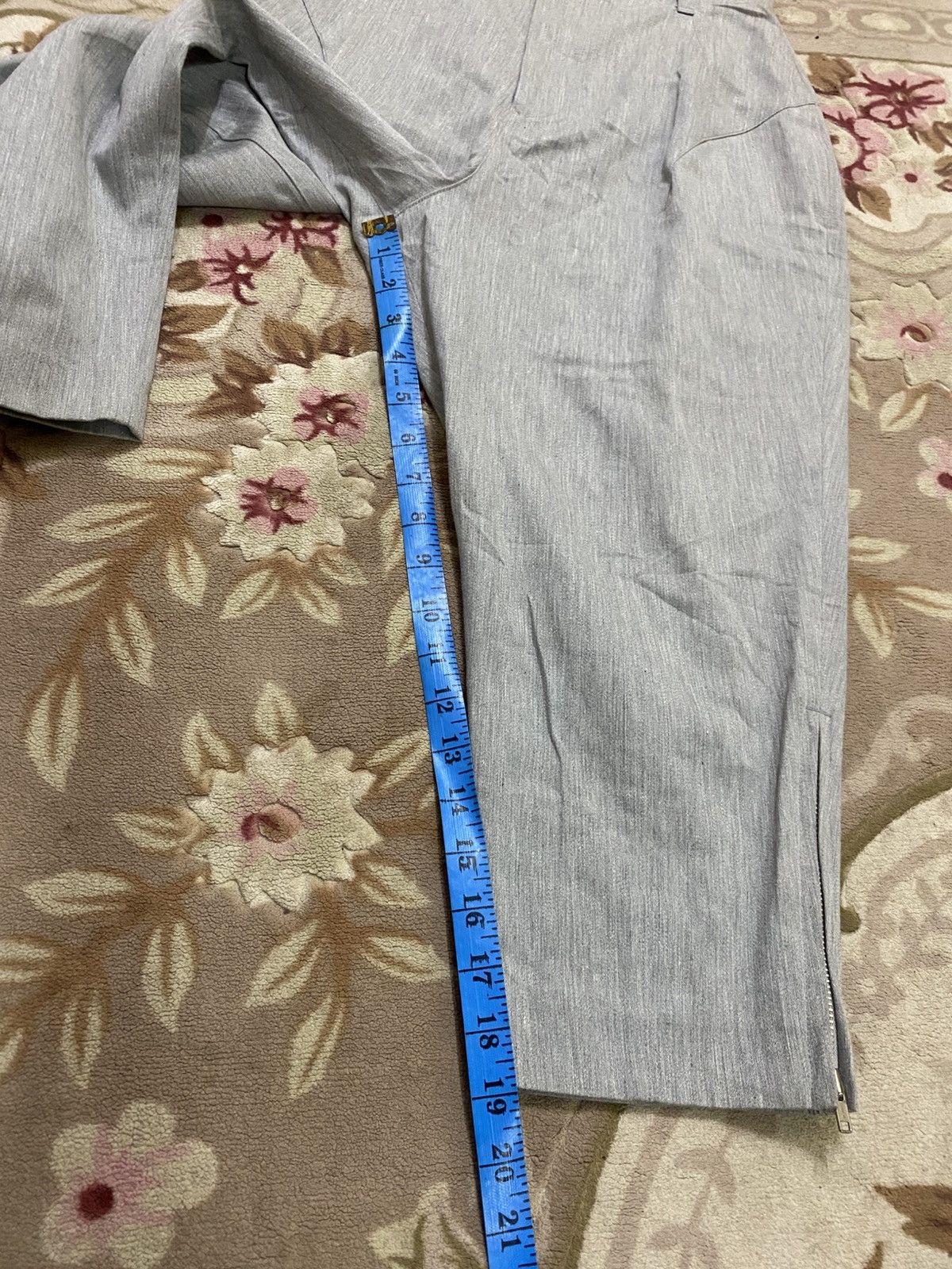 Designer × Issey Miyake × Tsumori Chisato Different Ways You Can Wear A Plain Trouser To Work Size 24" / US 00 / IT 34 - 15 Thumbnail