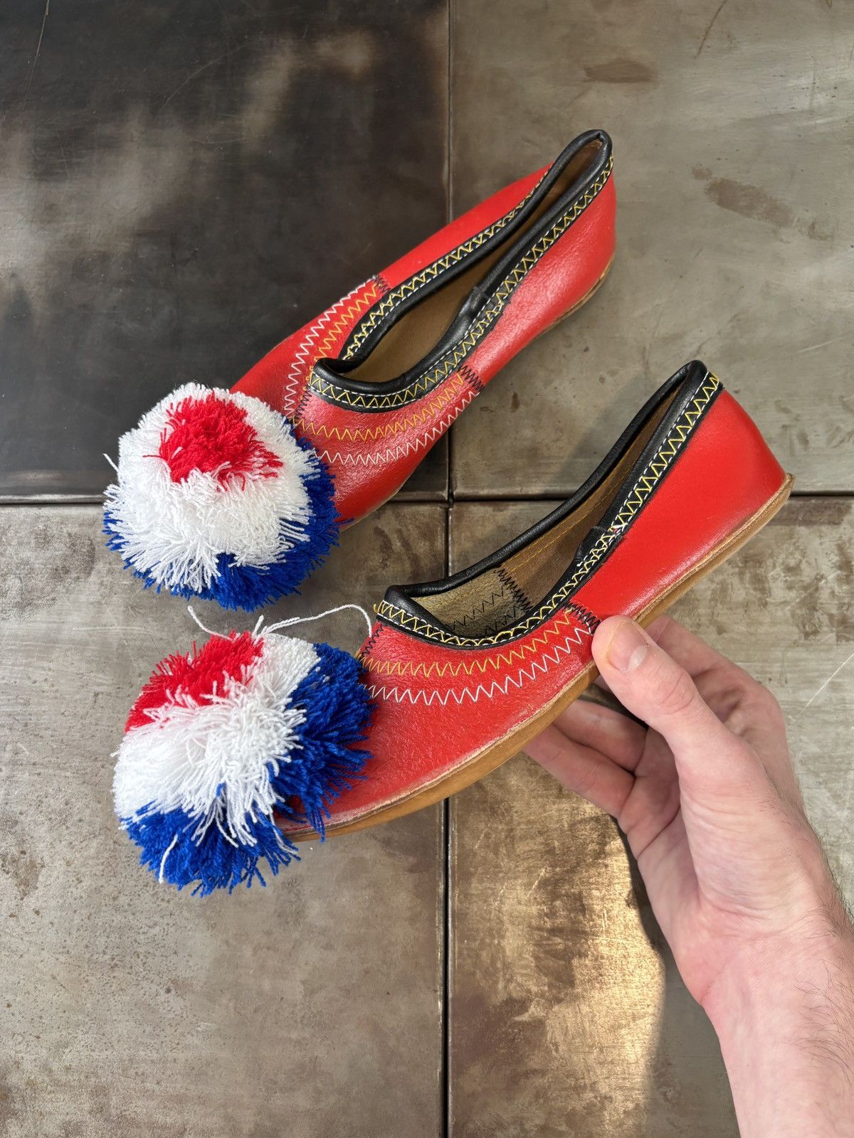 Vintage Greek Tsarouchi Slippers Pom Pom Loafers Vintage Army Guard Size US 8 / IT 38 - 12 Thumbnail