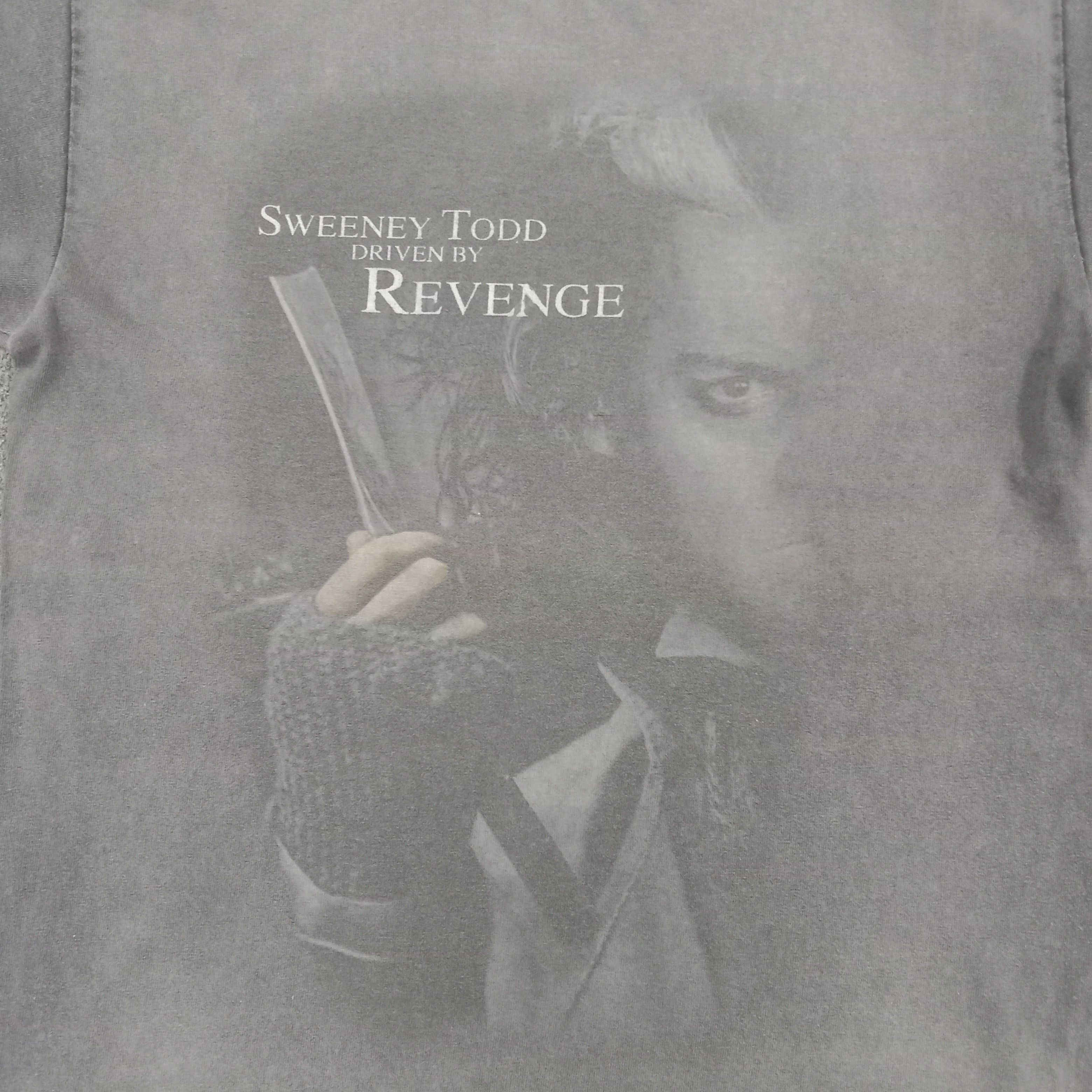 Vintage Sweeney Todd Driven By Revenge Horror Movie Tshirt Size US S / EU 44-46 / 1 - 2 Thumbnail
