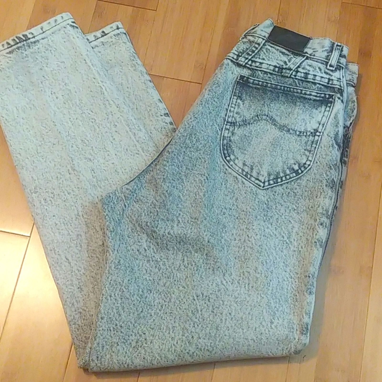 Lee Lee Acid Wash High Rise Mom Jeans 30: Size 30" / US 8 / IT 44 - 1 Thumbnail