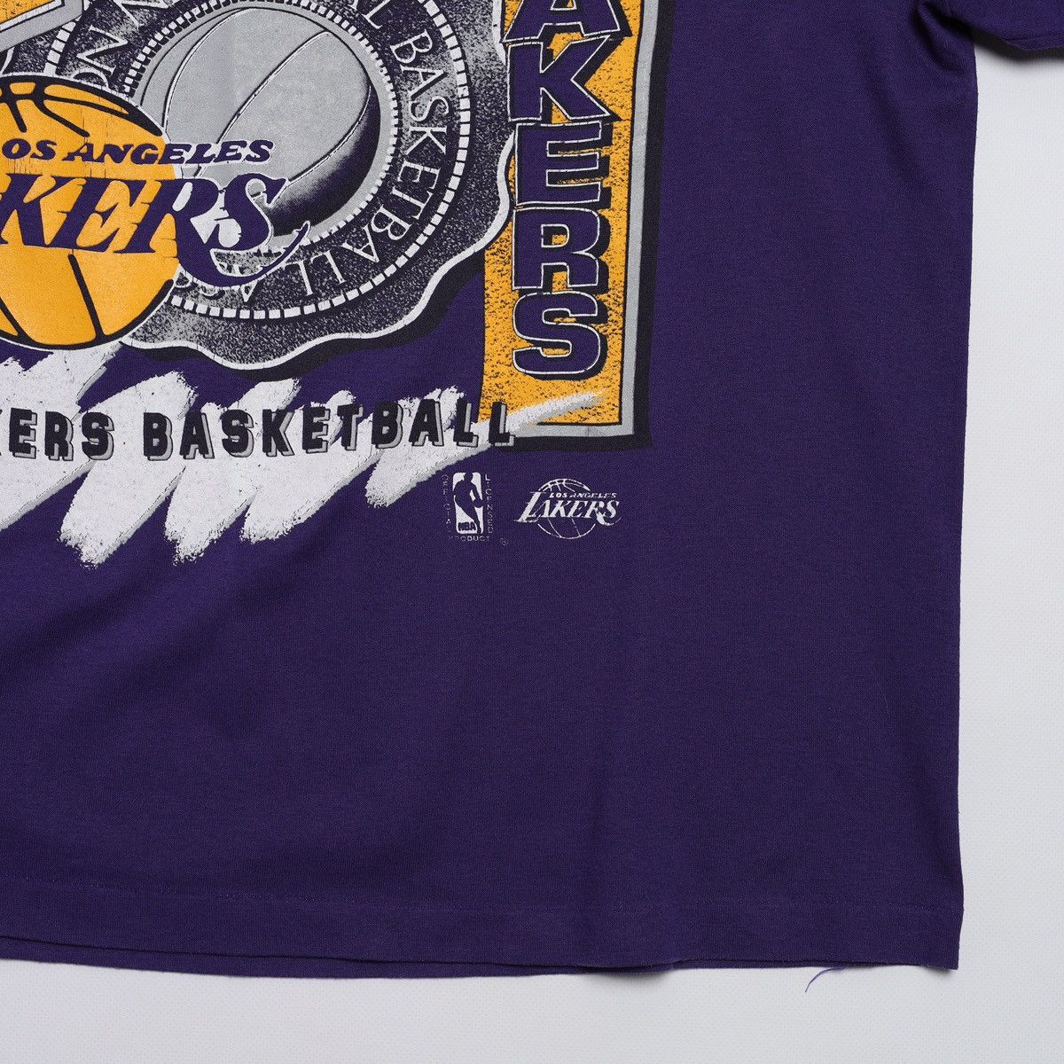 NBA Vintage Los Angeles Lakers Purple Tee NBA 90s Size US XL / EU 56 / 4 - 2 Thumbnail