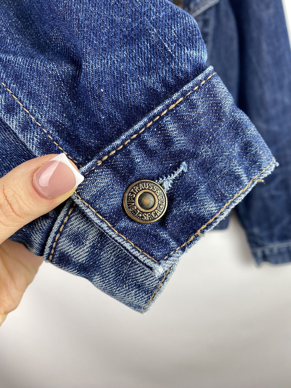 Levi's × Vintage Levis vintage ladies denim trucker jacket size L Size L / US 10 / IT 46 - 10 Thumbnail