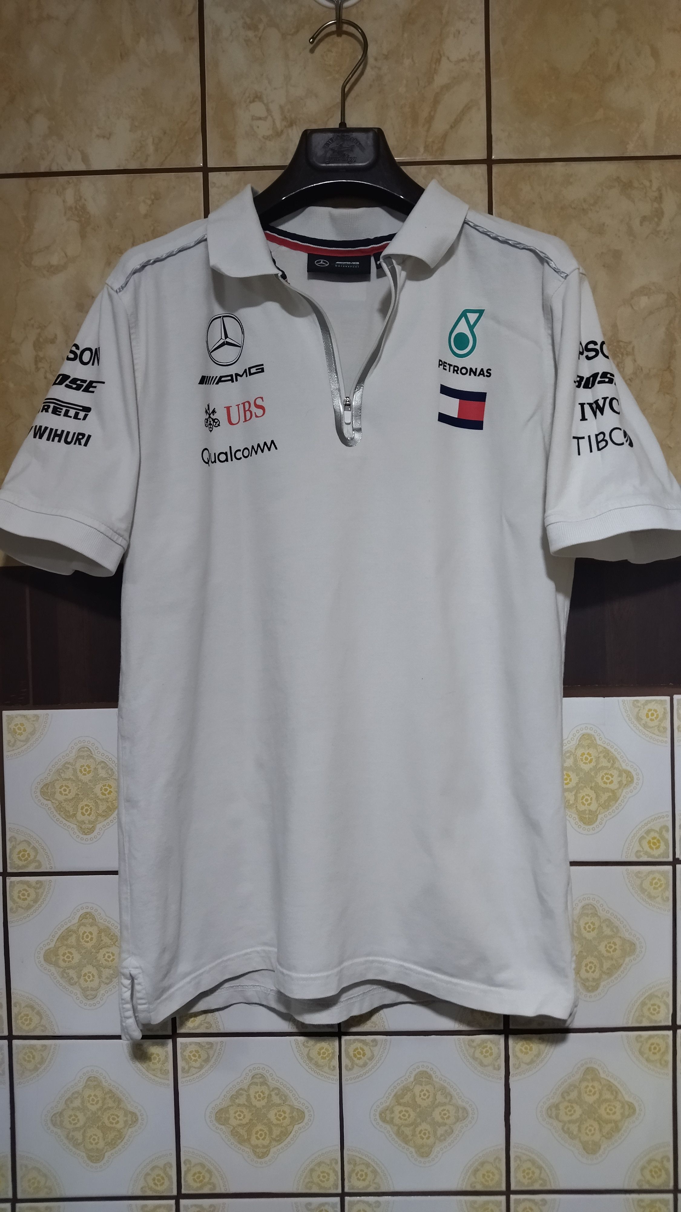 Tommy Hilfiger Petronas Mersedes Amg polo shirt Size US S / EU 44-46 / 1 - 1 Thumbnail
