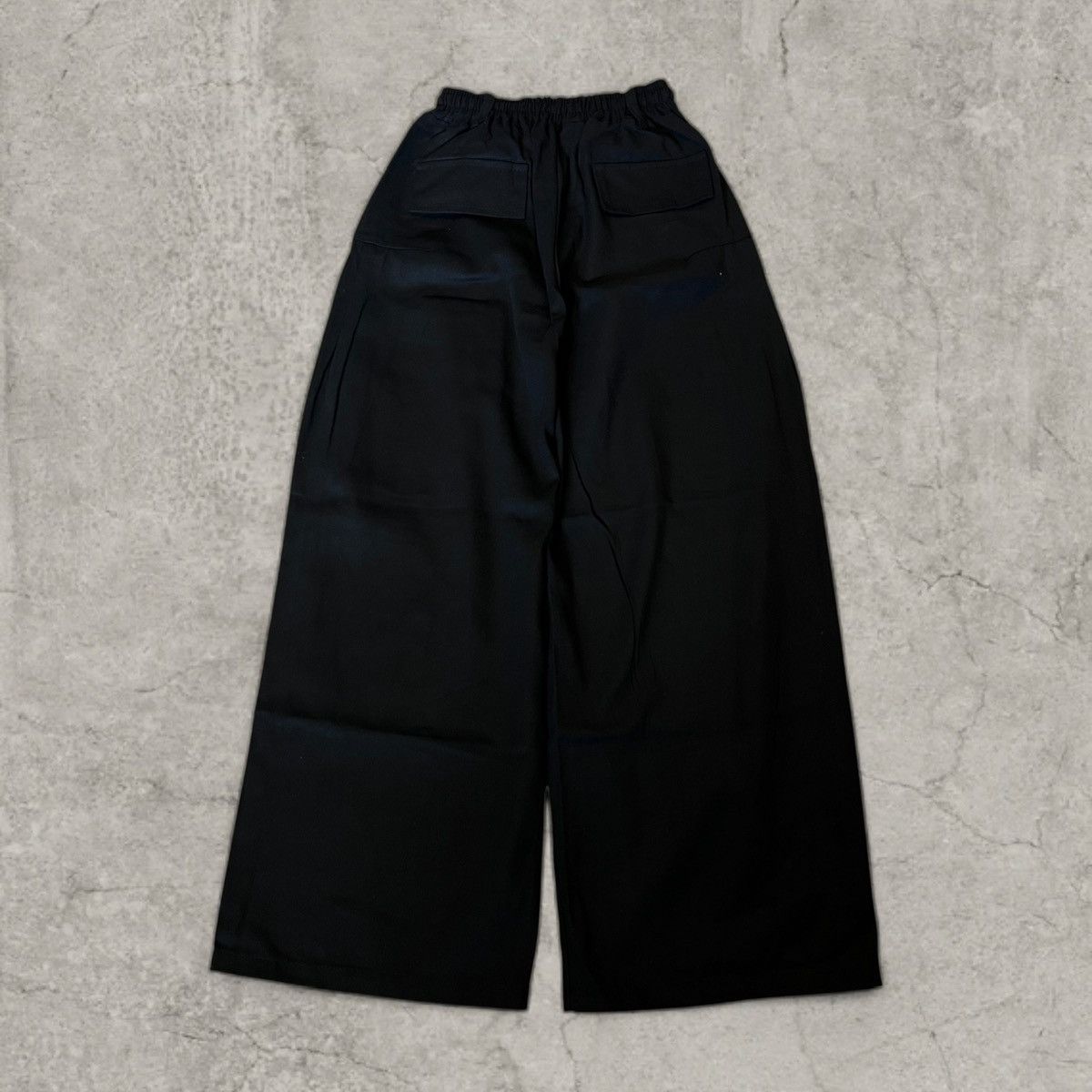 Japanese Brand Wide leg Japanese style trousers in black. Size S/M Size US 32 / EU 48 - 1 Thumbnail