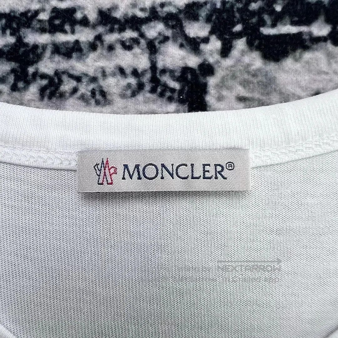 Moncler Moncler Logo Print Short. Size US M / EU 48-50 / 2 - 3 Thumbnail