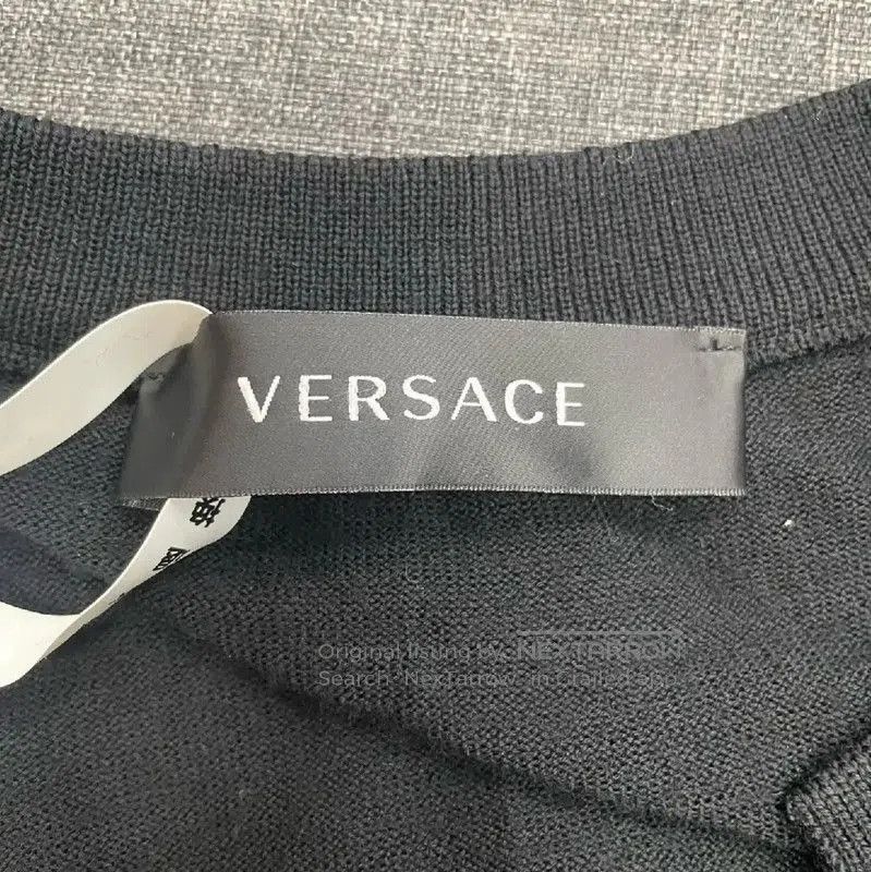 Versace Versace Black Wool Cardigan for Women . Size M / US 6-8 / IT 42-44 - 3 Thumbnail