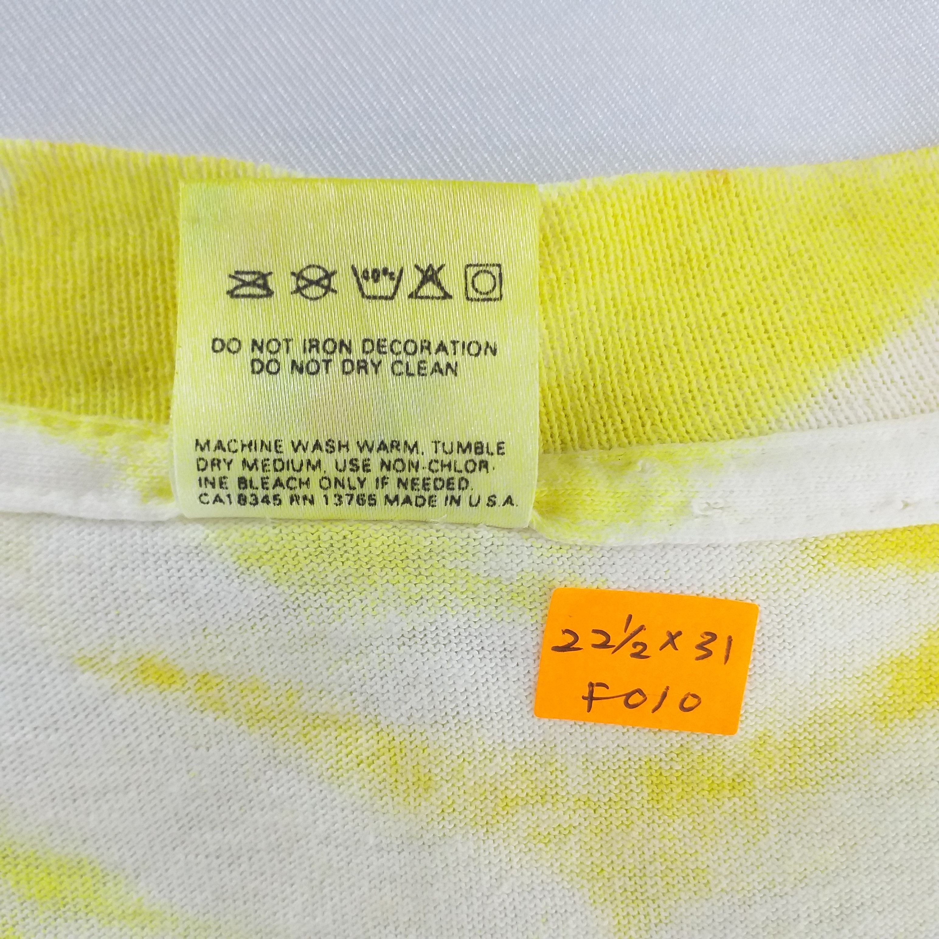 Fruit Of The Loom Vintage 90's The Onion Bloomsday Survivor Tshirt -F010 Size US L / EU 52-54 / 3 - 6 Thumbnail