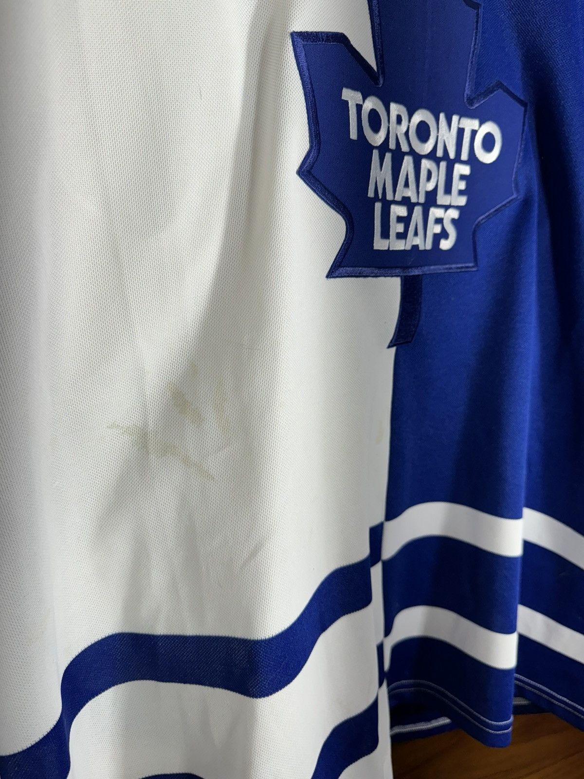 Vintage Vintage CCM Signed Split Toronto Maple Leafs Jersey Size US XL / EU 56 / 4 - 5 Thumbnail