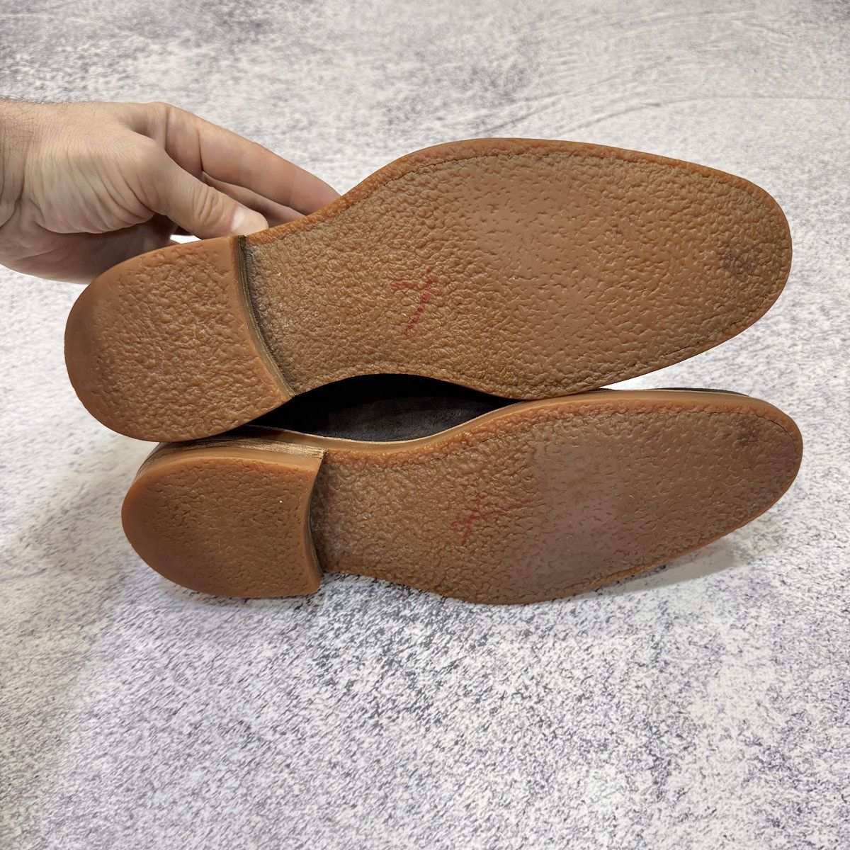 Carlos Santos Carlos Santos Mens Brown Suede Oxfords US9.5 UK8.5 Size US 9.5 / EU 42-43 - 8 Thumbnail