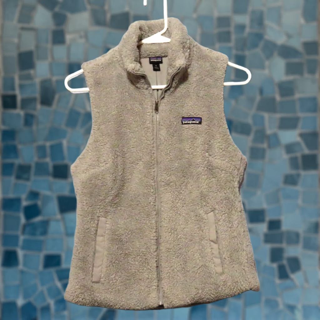 Patagonia Patagonia Vest Women S Gray Sherpa Fleece Full Zip Outdoor Mid-Length Sleeveless Casual Winter Fall Spring Durable Regular Size S / US 4 / IT 40 - 1 Thumbnail