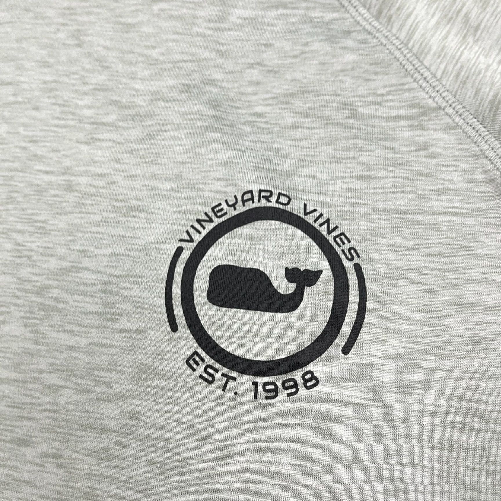 Vineyard Vines Vineyard Vines Performance Hoodie Mens XL Gray Lightweight Hiking Graphic Preppy Hoodie Mens XL Gray Hiking Graphic Preppy Size US XL / EU 56 / 4 - 4 Thumbnail