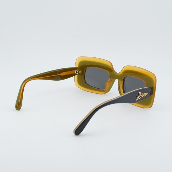 Loewe Loewe LW40139U 20A Sunglasses Grey/Brown Rectangle Frame Size ONE SIZE - 10 Thumbnail