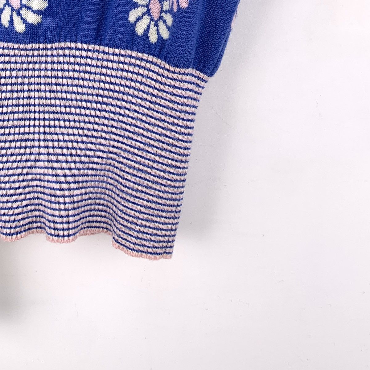 Miu Miu Miu Miu Floral Intarsia Wool Short Sleeve Knit Top K26WX Size S / US 4 / IT 40 - 4 Thumbnail