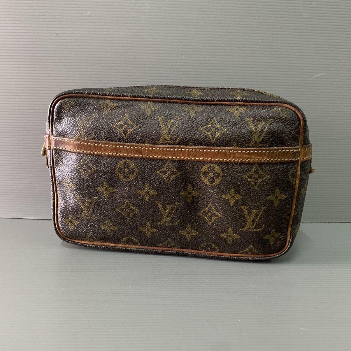 Louis Vuitton Louis Vuitton Monogram Clutch Bag Size ONE SIZE - 1 Thumbnail