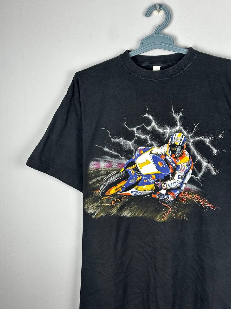Honda Vintage Honda Repsol MotoGP Faded Rare T Shirt Size US L / EU 52-54 / 3 - 3 Thumbnail