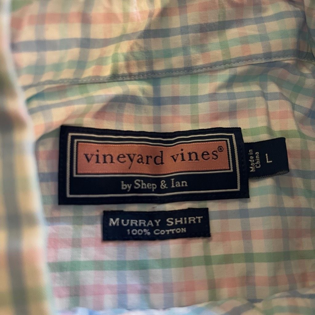 Vineyard Vines Vineyard Vines Lot of 2 Casual Buttonups Men Large Bin P-24 Size US L / EU 52-54 / 3 - 4 Thumbnail