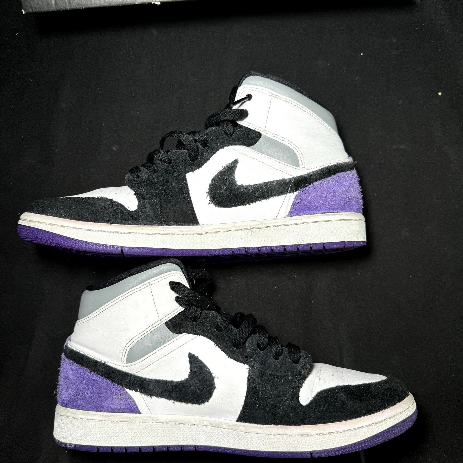 Jordan Brand × Nike Size 8.5 - Nike Air Jordan 1 Mid SE Varsity Purple 2020 Size US 8.5 / EU 41-42 - 3 Thumbnail