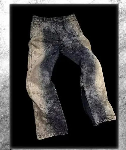 Jean Heavy wash zippered jeans with bootcut Gods print Size US 32 / EU 48 - 2 Thumbnail