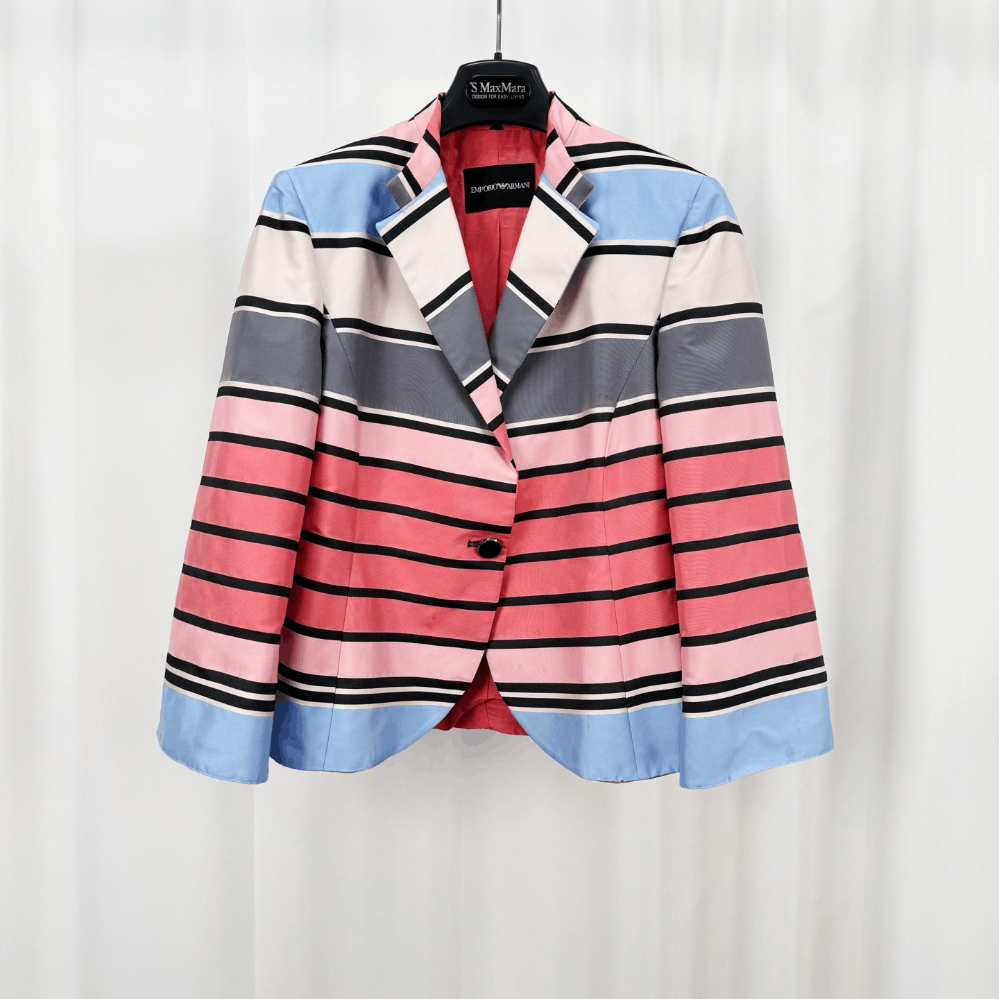 Armani Armani Striped Shoulder Pad Blazer Size M / US 6-8 / IT 42-44 - 1 Thumbnail