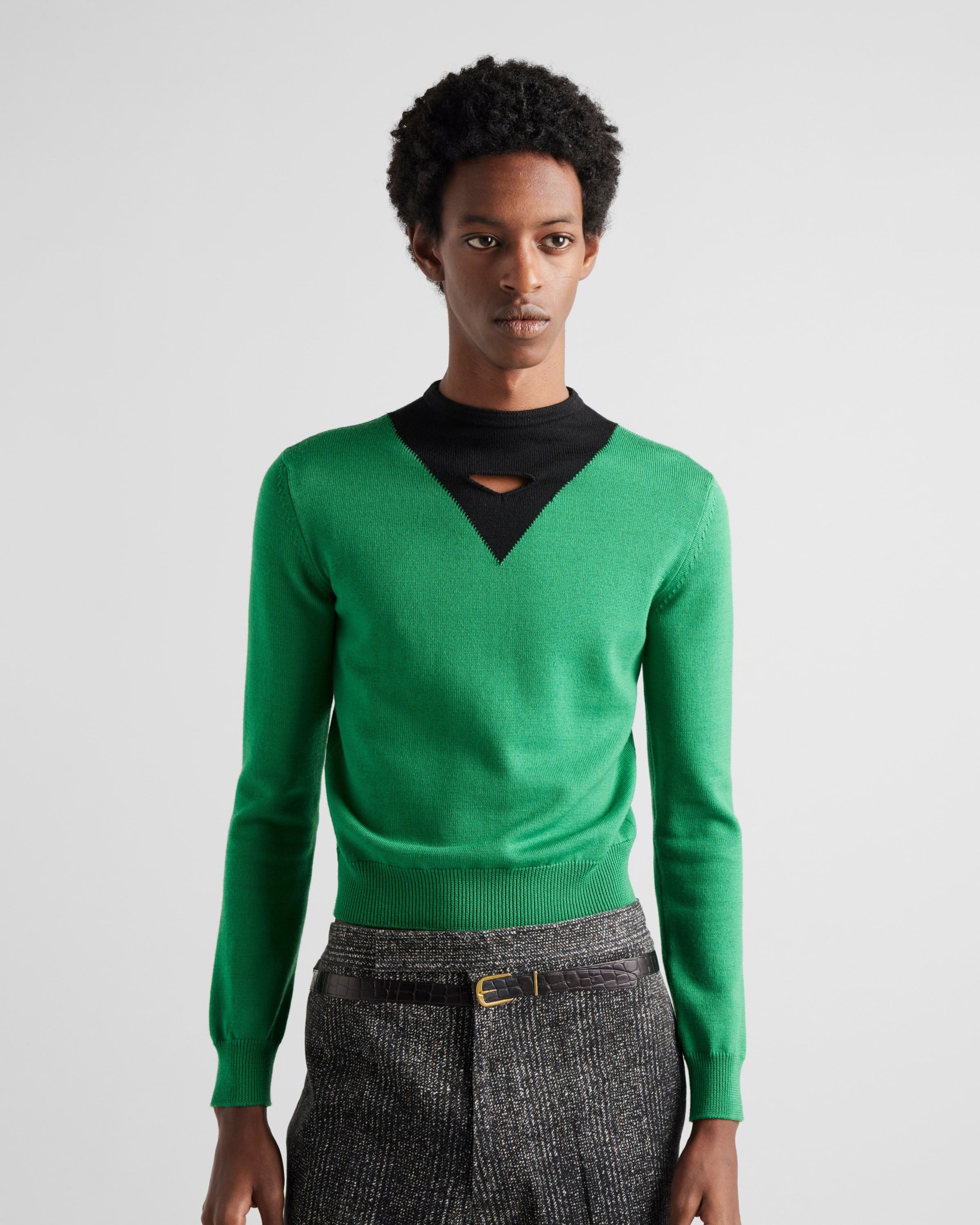 Prada o1bcso1str1025 Wool Sweater in Green Size US S / EU 44-46 / 1 - 3 Thumbnail