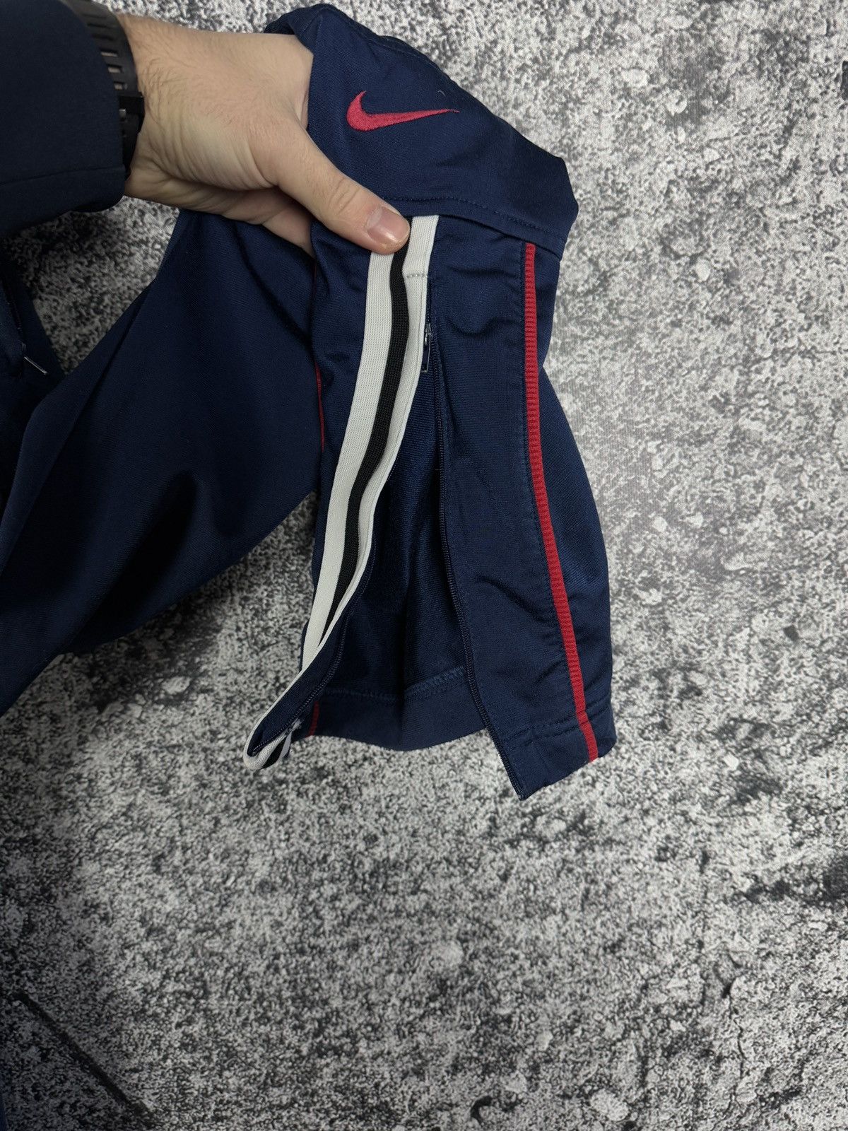 Nike Nike Vintage Track Suit Sportswear Swoosh Logo 90s Size M Size US M / EU 48-50 / 2 - 20 Thumbnail
