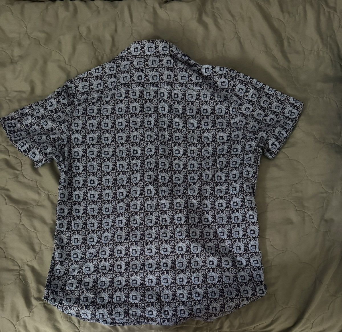Robert Graham Robert Graham Paisley Floral Pattern Short Sleeve Medium Size US M / EU 48-50 / 2 - 4 Thumbnail