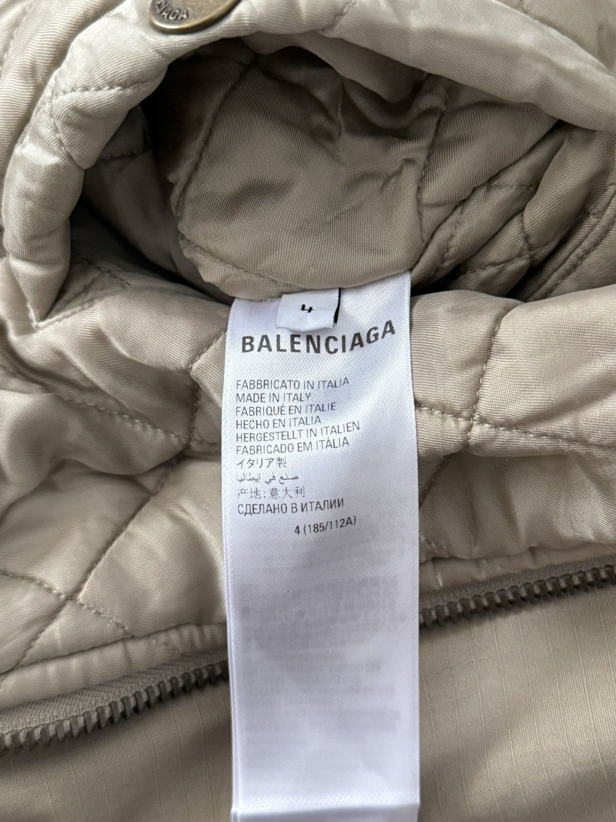 Balenciaga Balenciaga SS22 Unity Bomber beeige, oversized, fur collar Size US XL / EU 56 / 4 - 18 Thumbnail