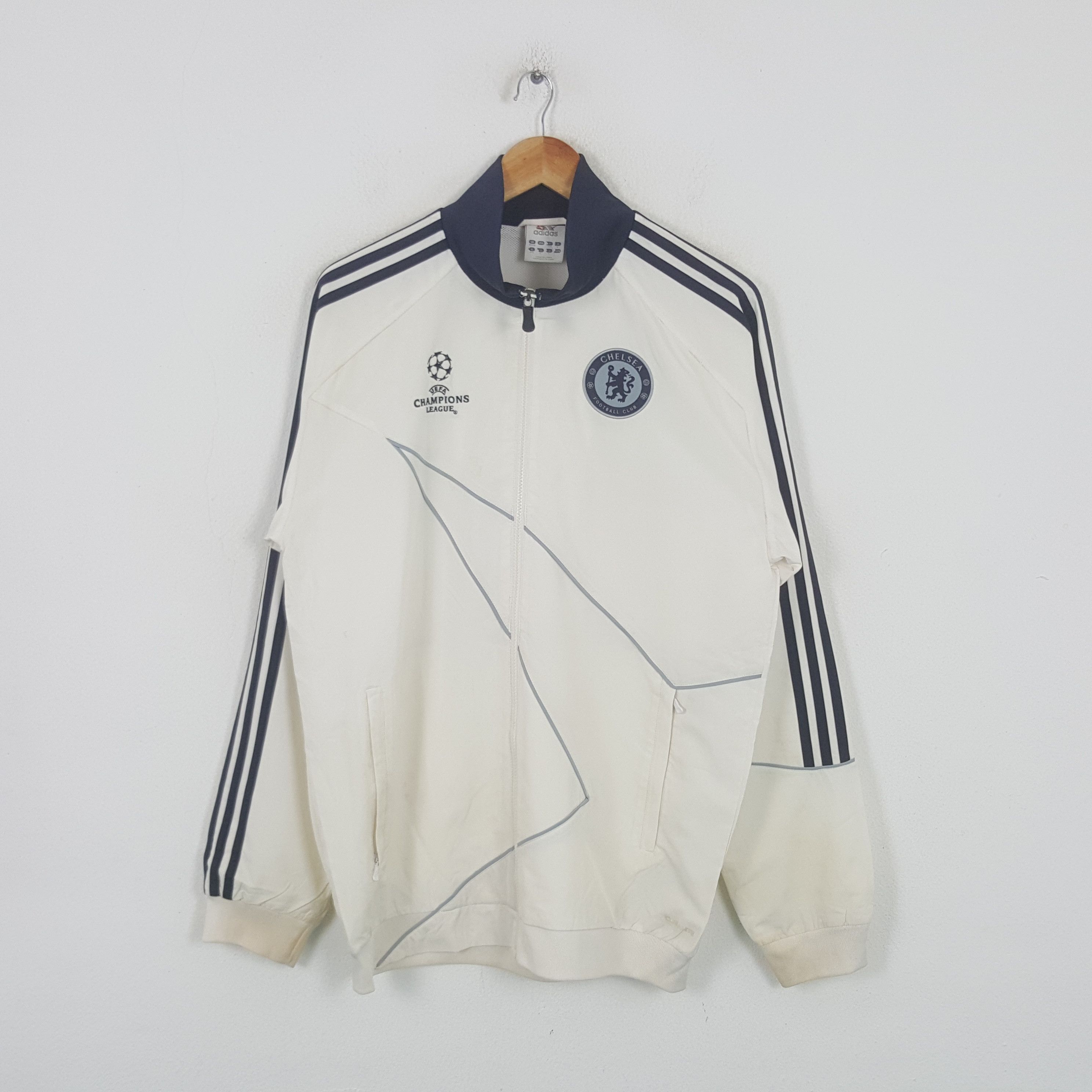 Adidas Vintage Adidas Chelsea UEFA Champion League Jacket RR8 Size US M / EU 48-50 / 2 - 1 Thumbnail
