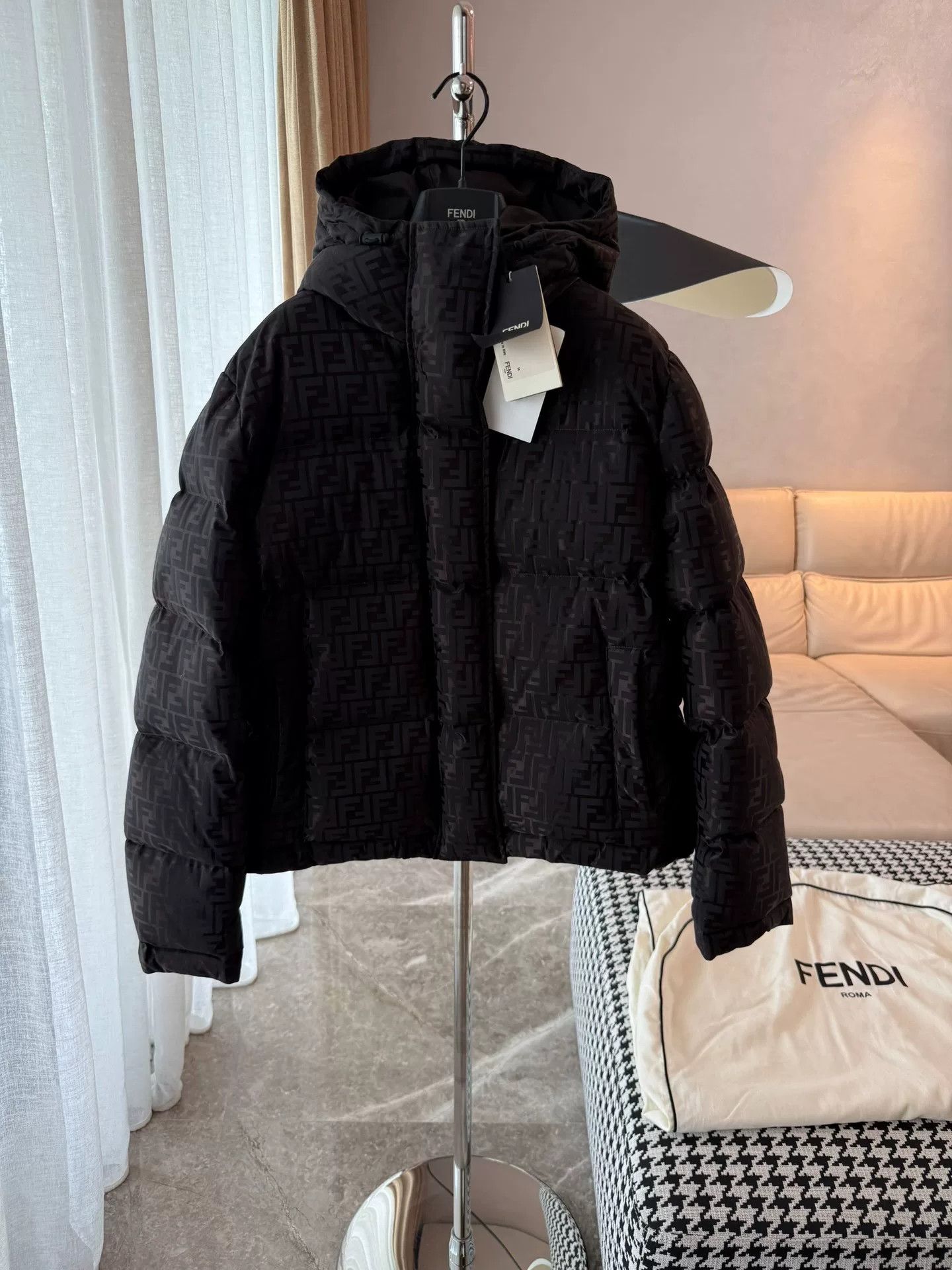 Fendi Fendi 25 New Fashion Down Jacket Size L / US 10 / IT 46 - 1 Thumbnail