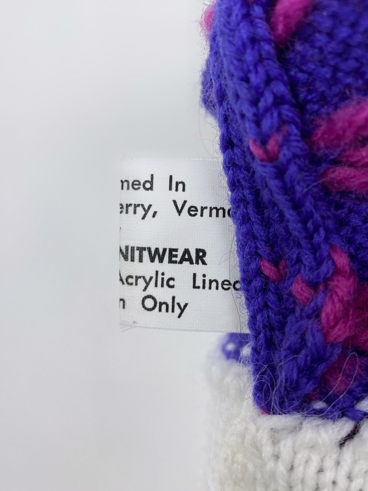 Vintage 1990’s Vintage Novelty Knitwear Aztec Toque Beanie Hat Size ONE SIZE - 7 Thumbnail