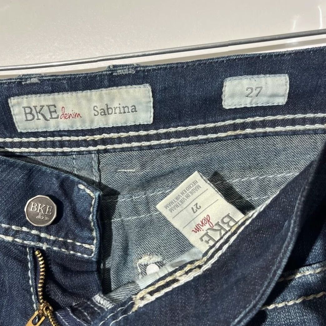 BKE BKE Sabrina Jeans Womens 27 Dark Wash Straight Leg Distressed 5-Pocket Denim Zip Button M7 Size 27" / US 4 / IT 40 - 2 Thumbnail