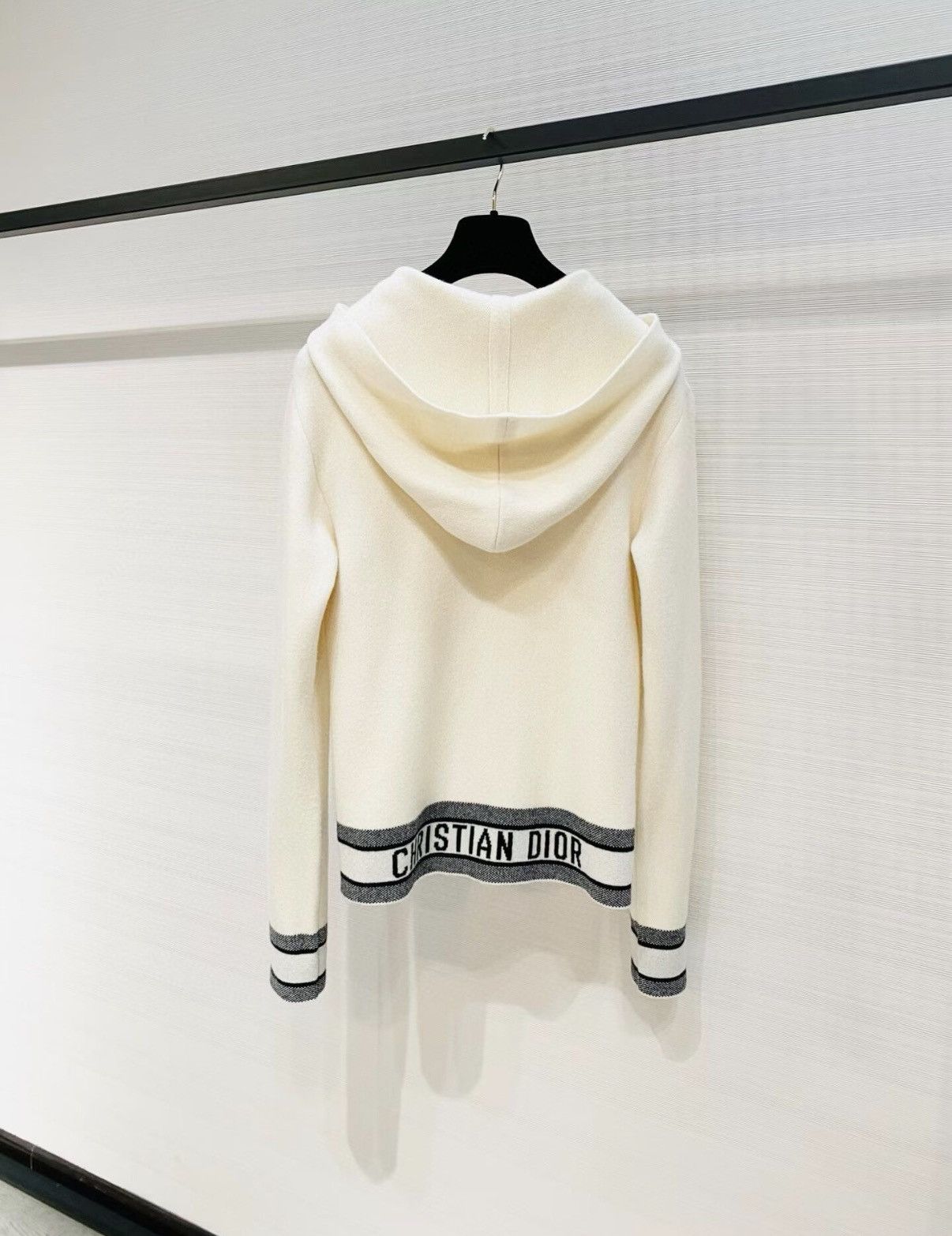 Dior Dior Classic White Cashmere Hooded Zip-Up Cardigan J33 Size XXS / US 00 / IT 34 - 2 Thumbnail