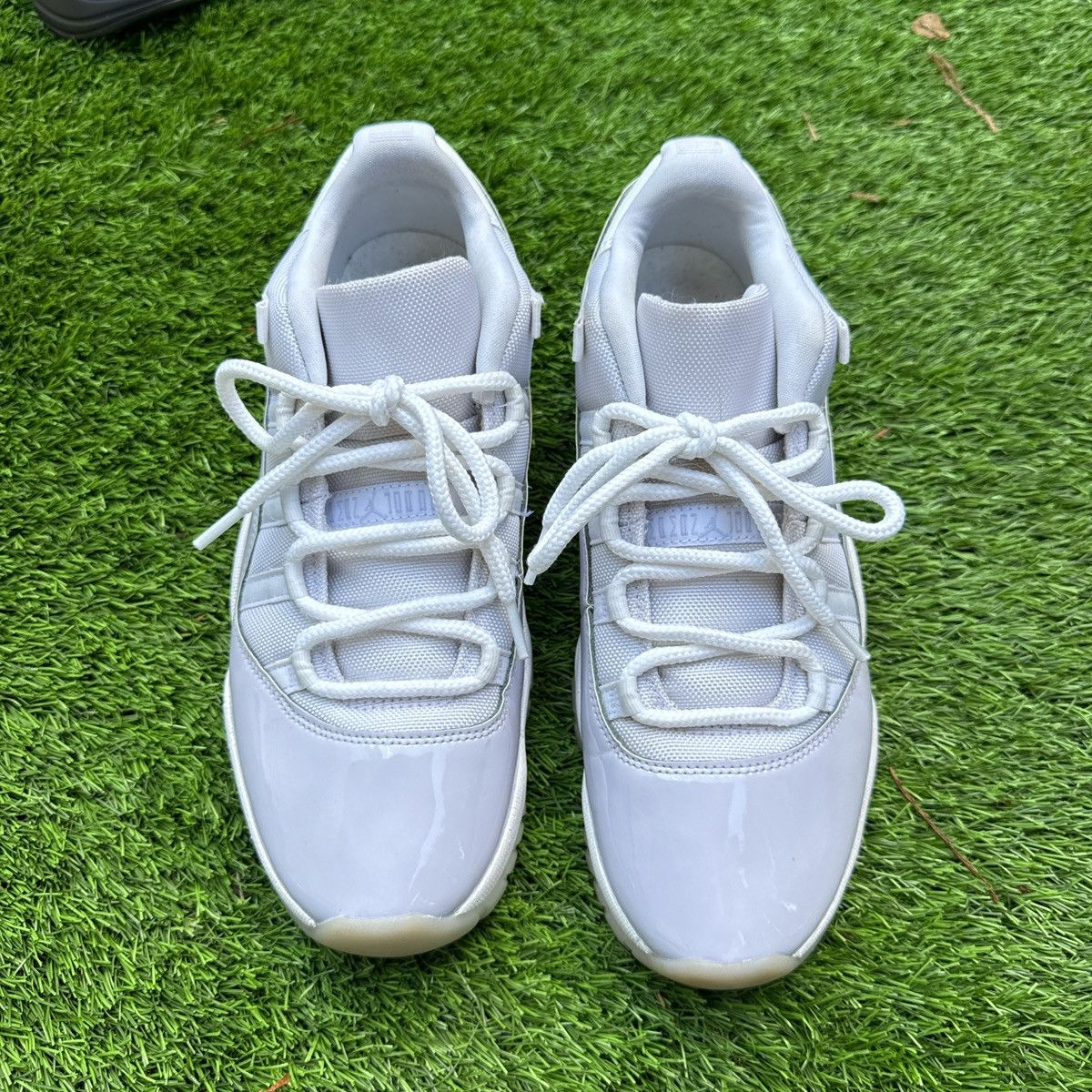 Jordan Brand Jordan 11 Low Pure Violet Size US 10.5 / EU 43-44 - 1 Thumbnail