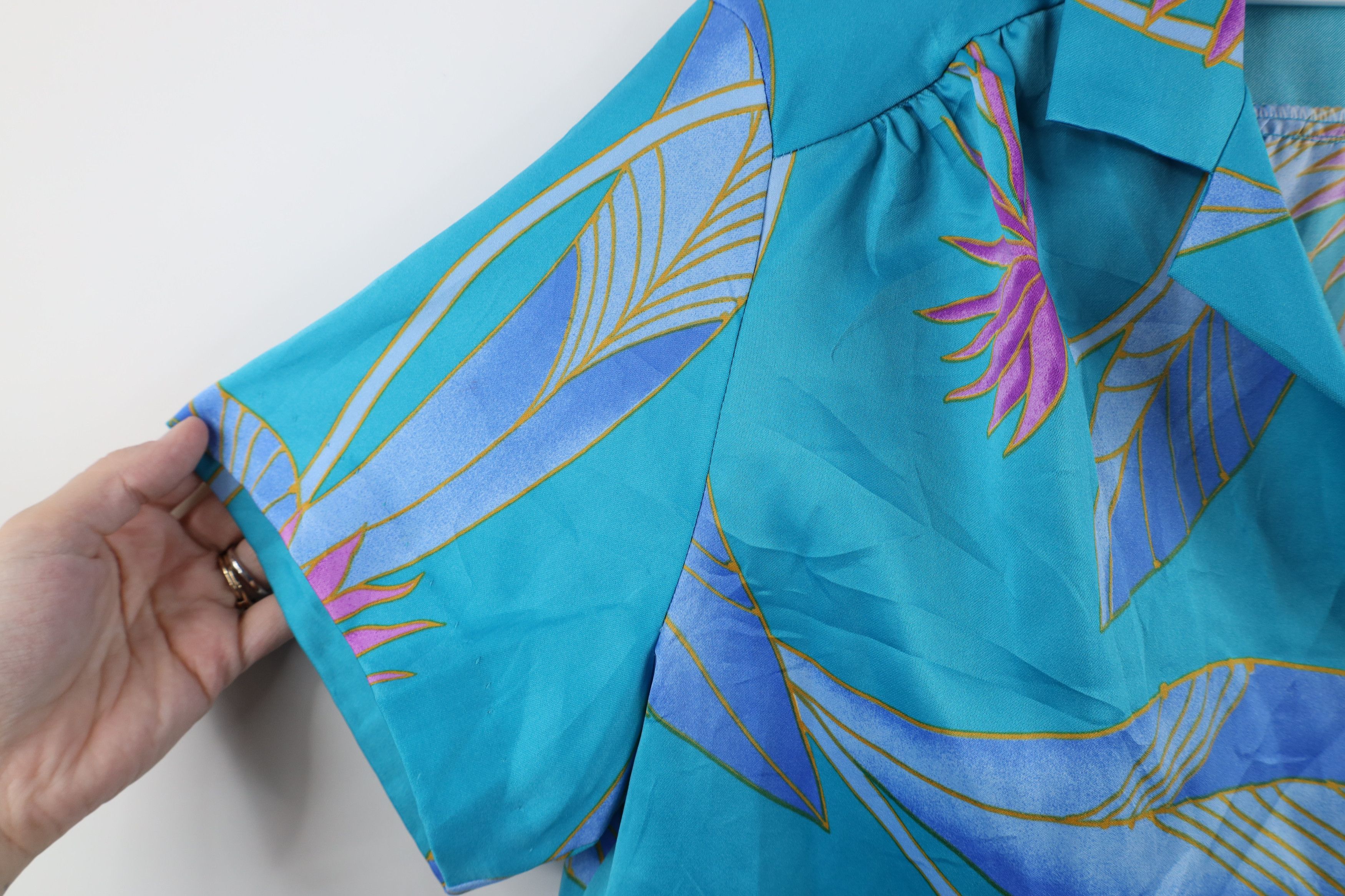 Vintage Vintage 70s Hilo Hatties Flower Hawaiian Button Shirt USA Size L / US 10 / IT 46 - 6 Thumbnail
