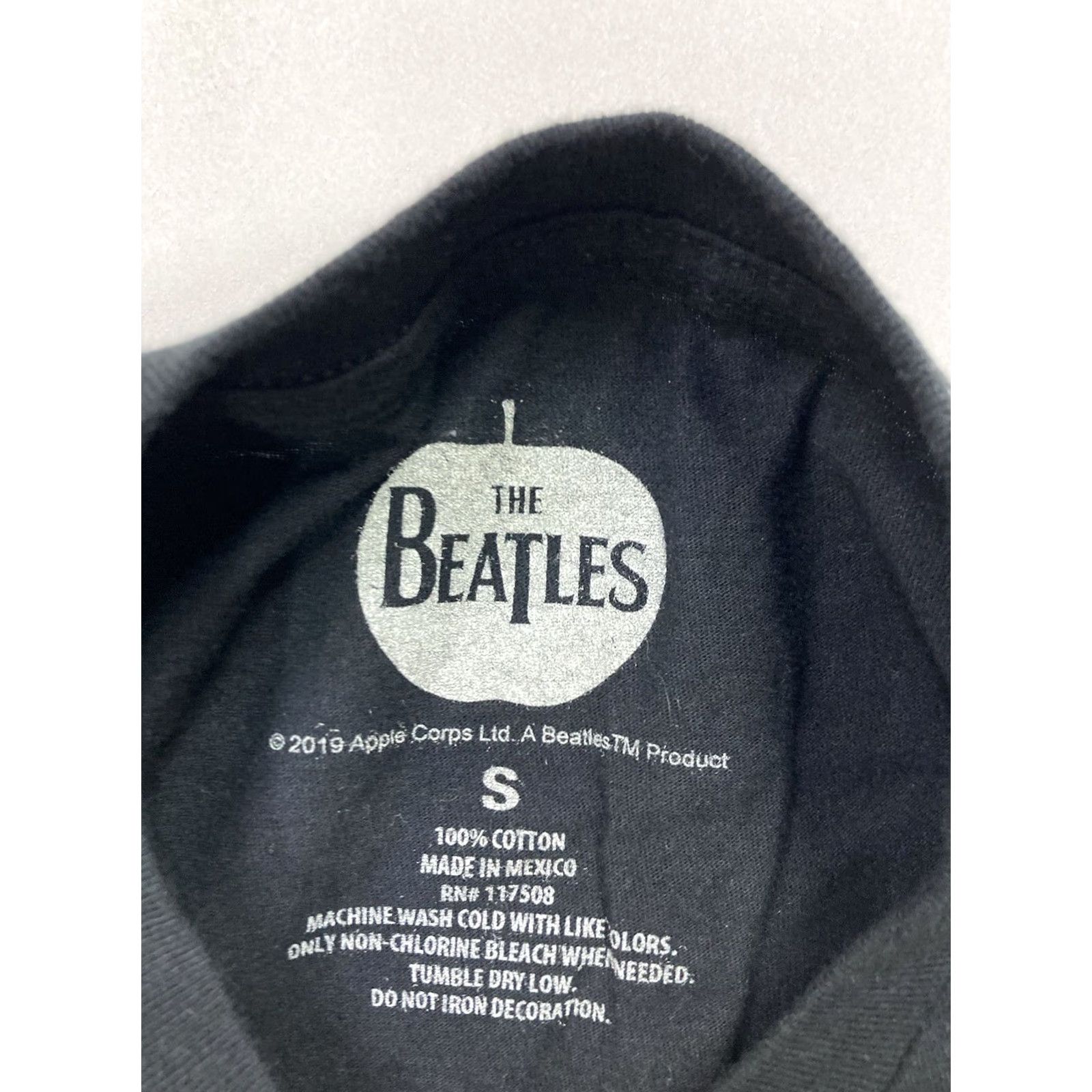 Vintage VINTAGE The Beatles Graphic T-shirt Women Small Black Short Sleeve Music Size S / US 4 / IT 40 - 4 Thumbnail