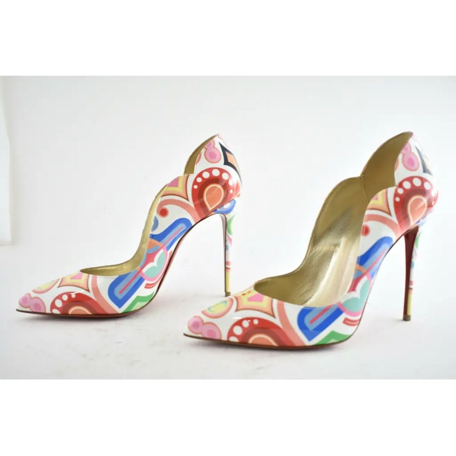 Christian Louboutin Christian Louboutin Hot Chick 100 Patent Tivoli Platine Size US 7.5 / IT 37.5 - 9 Thumbnail