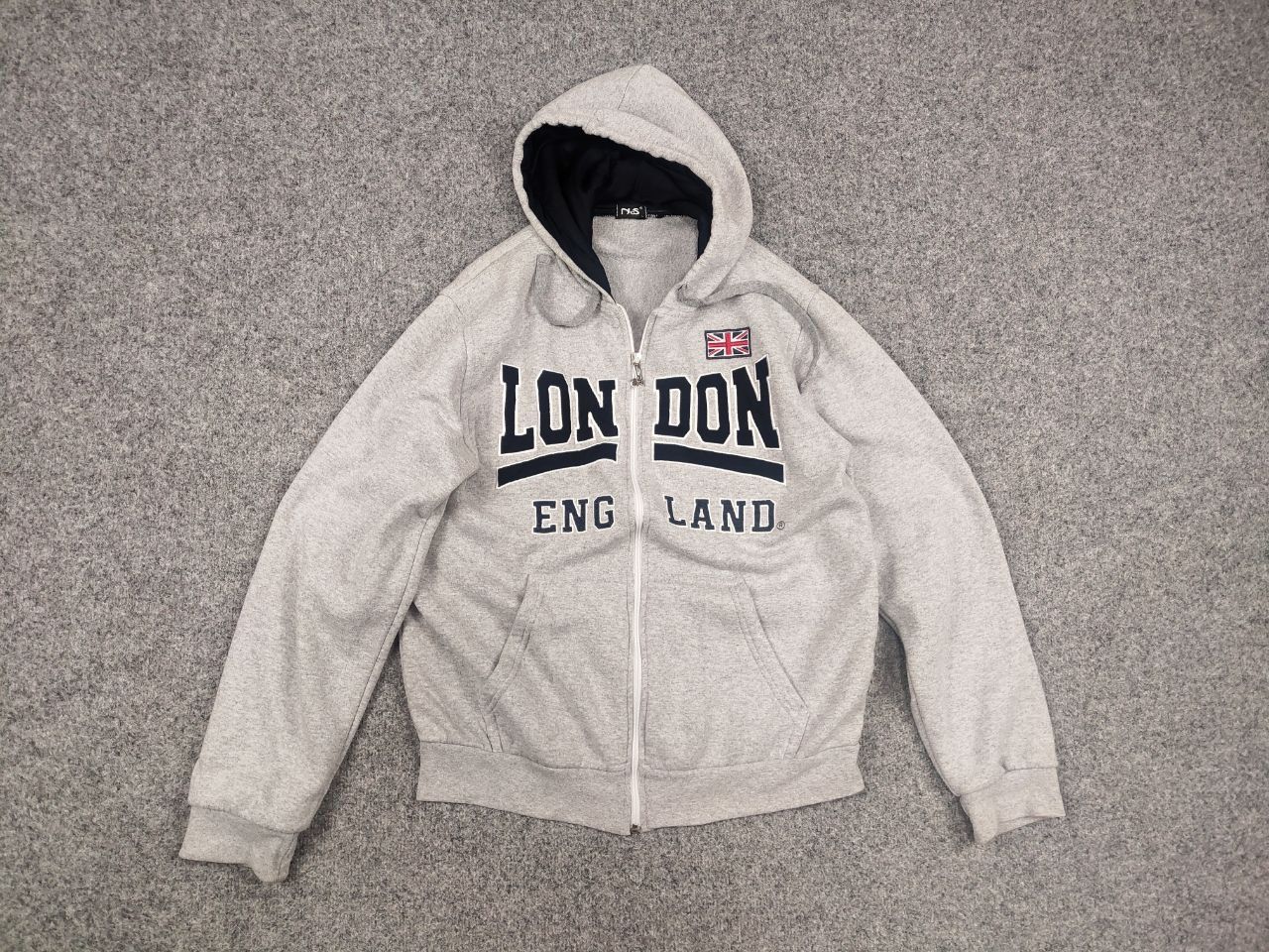 Vintage Vintage London England Embroidered logo Gray Zip Hoodie Y2K Size US S / EU 44-46 / 1 - 9 Thumbnail