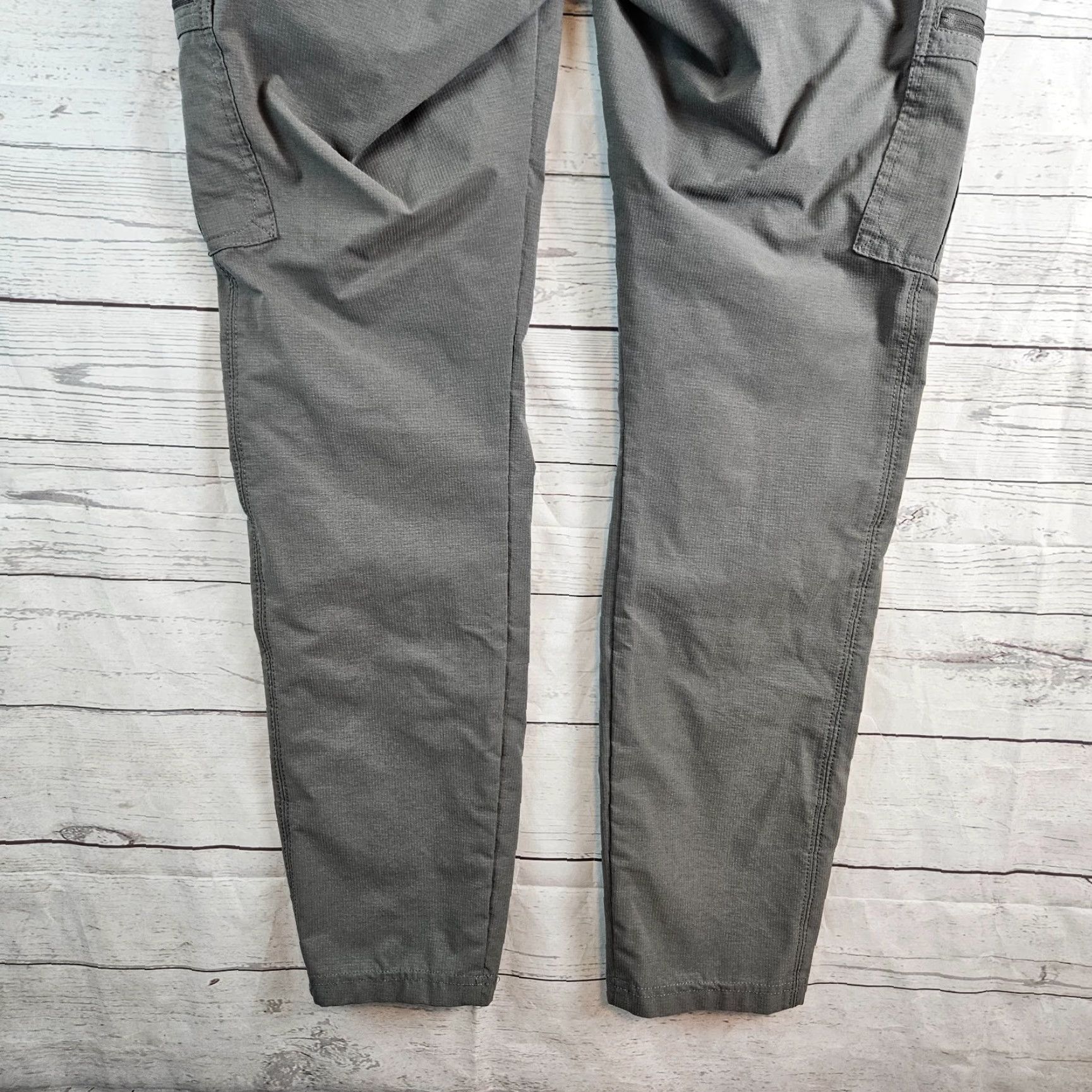 Vintage Kuhl Womens Pants Sz 12 Skinny Cargo Pockets Gray Mid Rise Zip Inseam 29.5" Size 34" / US 12 / IT 48 - 6 Thumbnail
