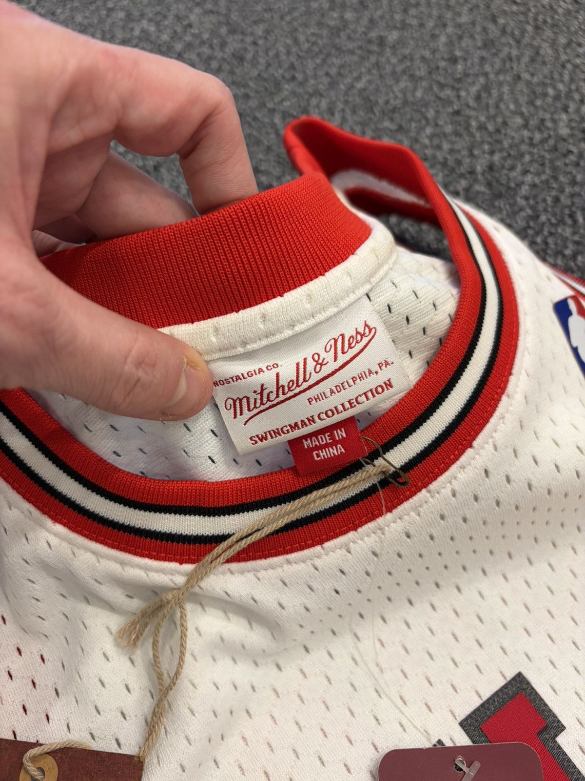 Mitchell & Ness Mitchell & Ness x Hardwood Classics Bulls S. Pippen Jersey Size US M / EU 48-50 / 2 - 11 Thumbnail