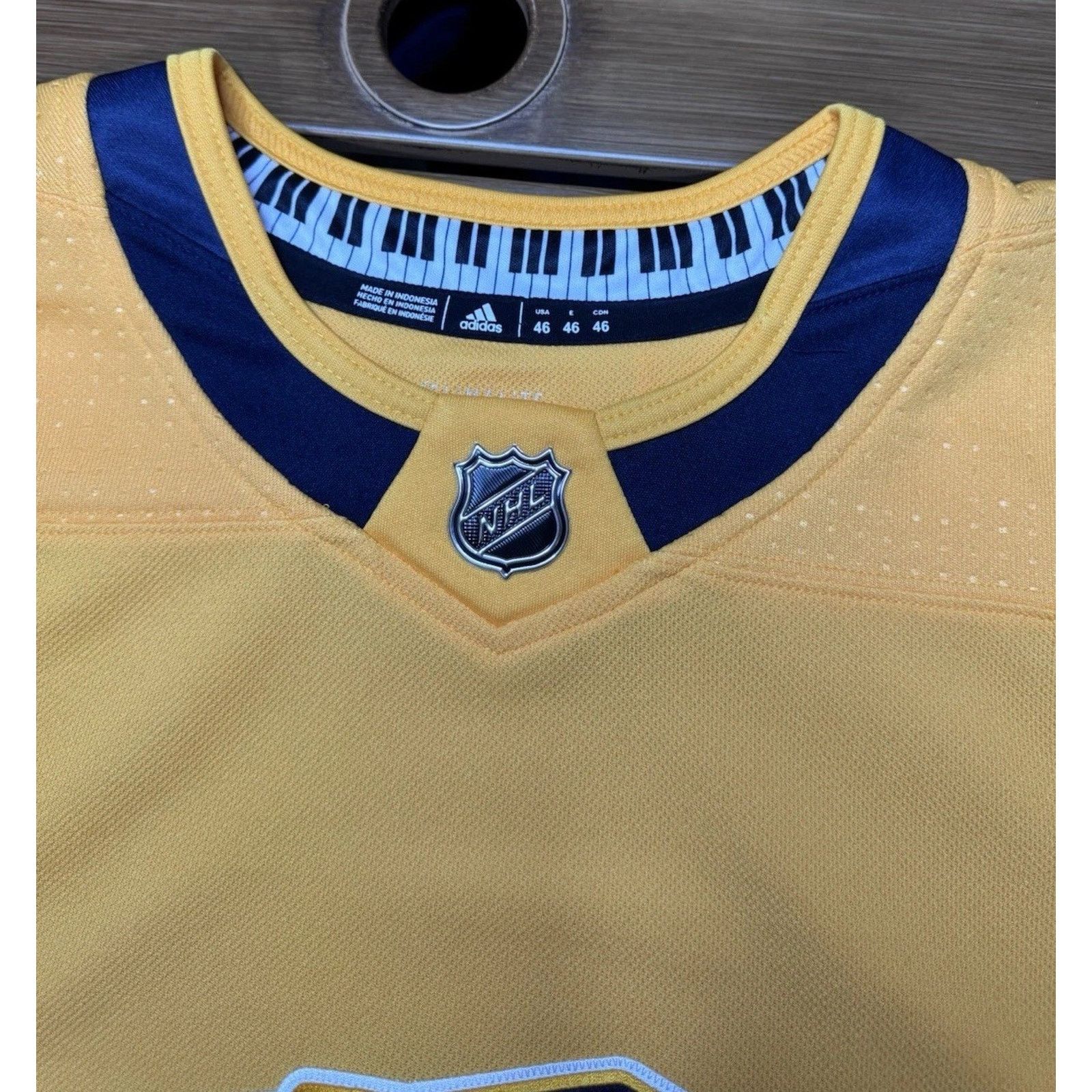 Adidas Nashville Predators Jersey Adidas Men’s 46 NHL Jersey 252JA Size US S / EU 44-46 / 1 - 9 Thumbnail