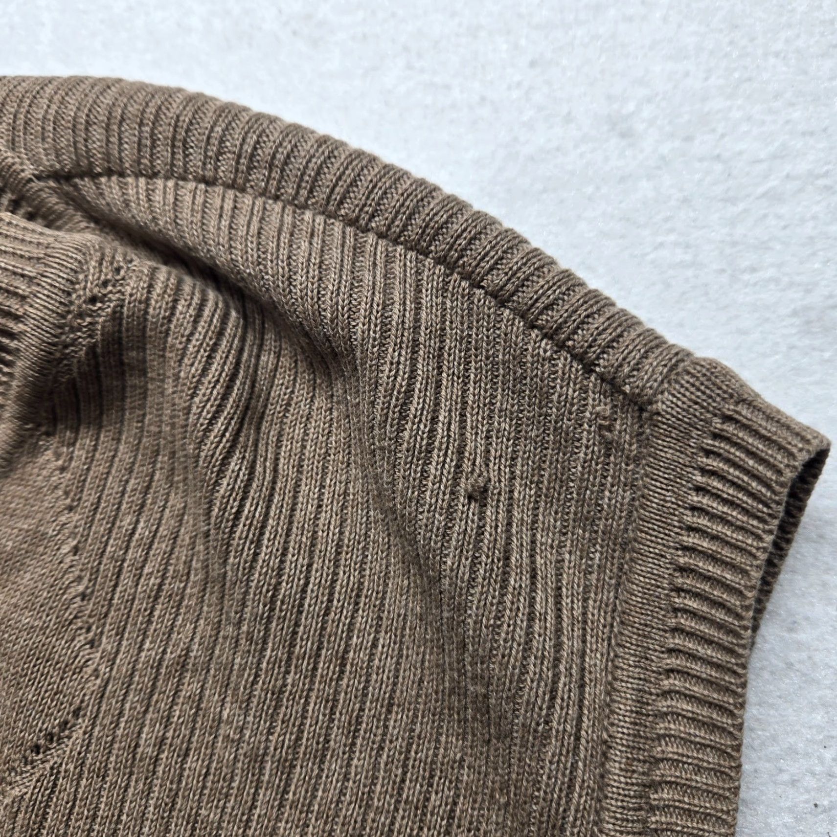 Izod IZOD Sweater Vest Shirt Mens 2XL Brown Cable Knit Cotton V-Neck All Seasons Golf Regular Classic Vest Mens Size US XXL / EU 58 / 5 - 5 Thumbnail
