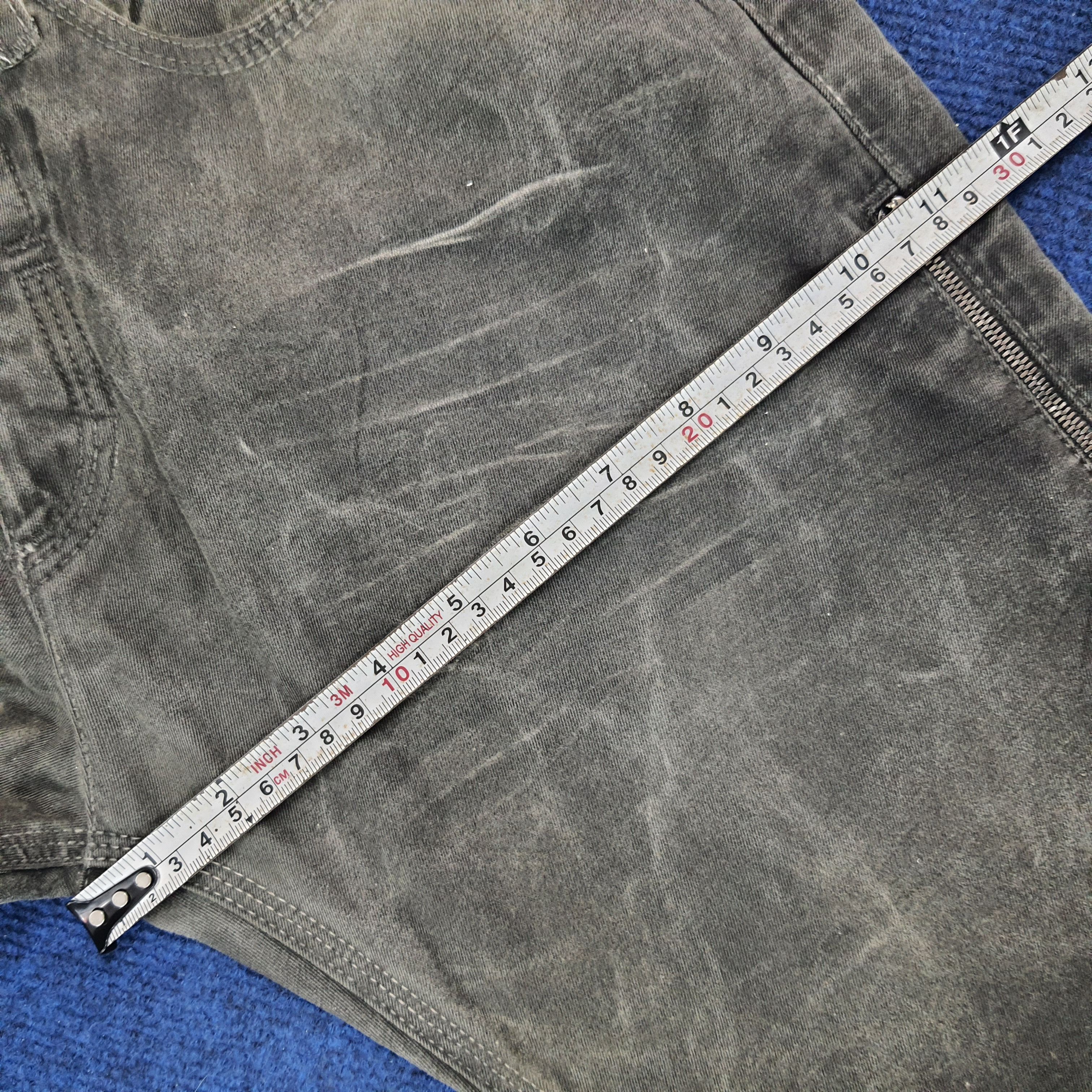 Neil Barrett × Vintage Vintage Neil Barrett BDE34A 8550 Pants Size US 32 / EU 48 - 15 Thumbnail
